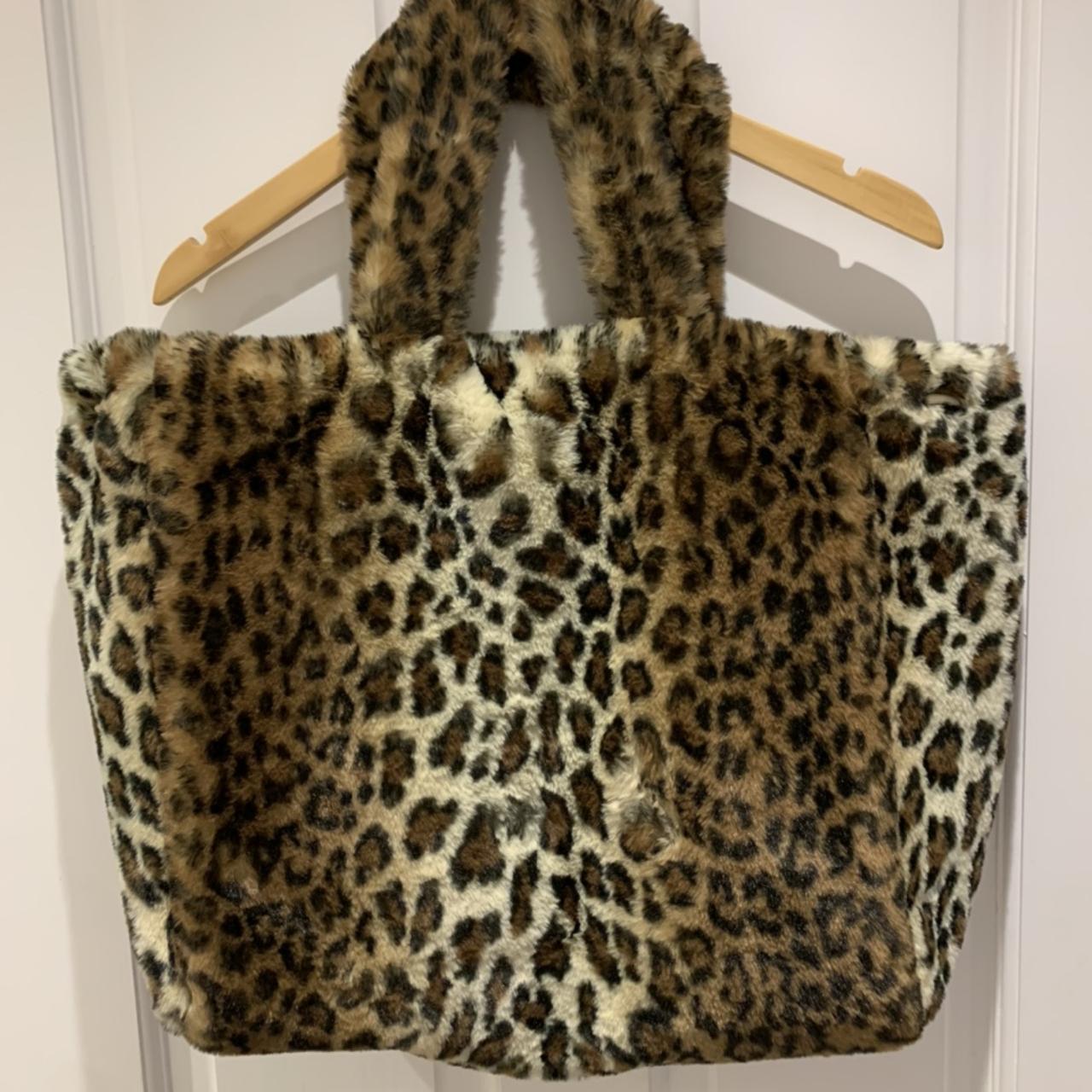 cabi chase tote