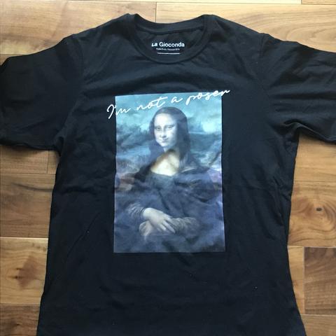 pull and bear mona lisa shirt