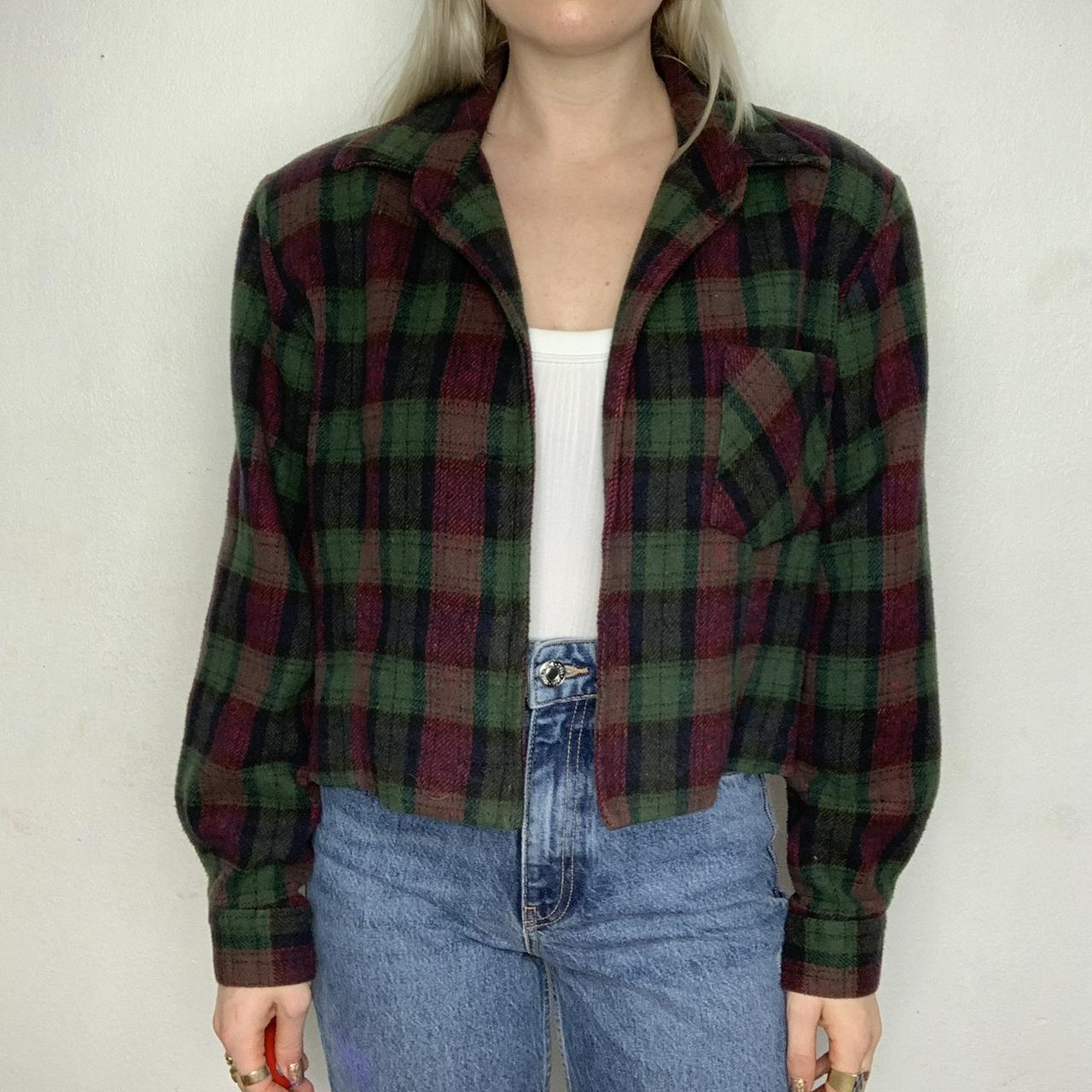 Vintage cropped plaid blazer. Features green, red,...