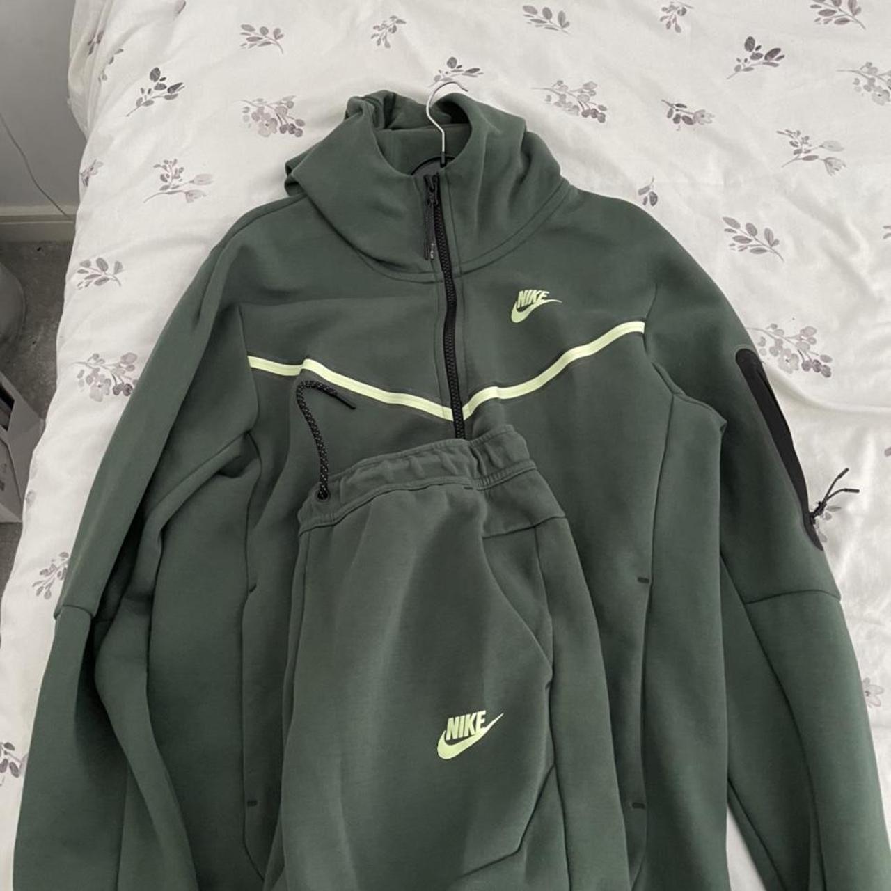 nike tech fleece full pack