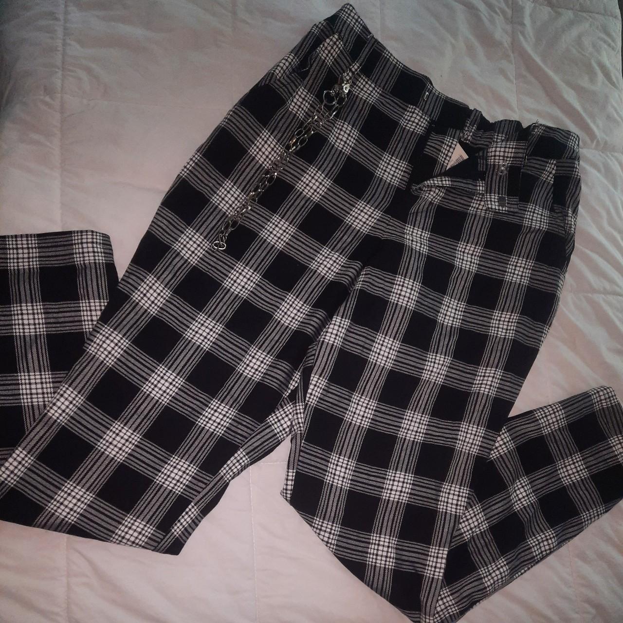 Hot Topic black and white plaid pants with chain - Depop