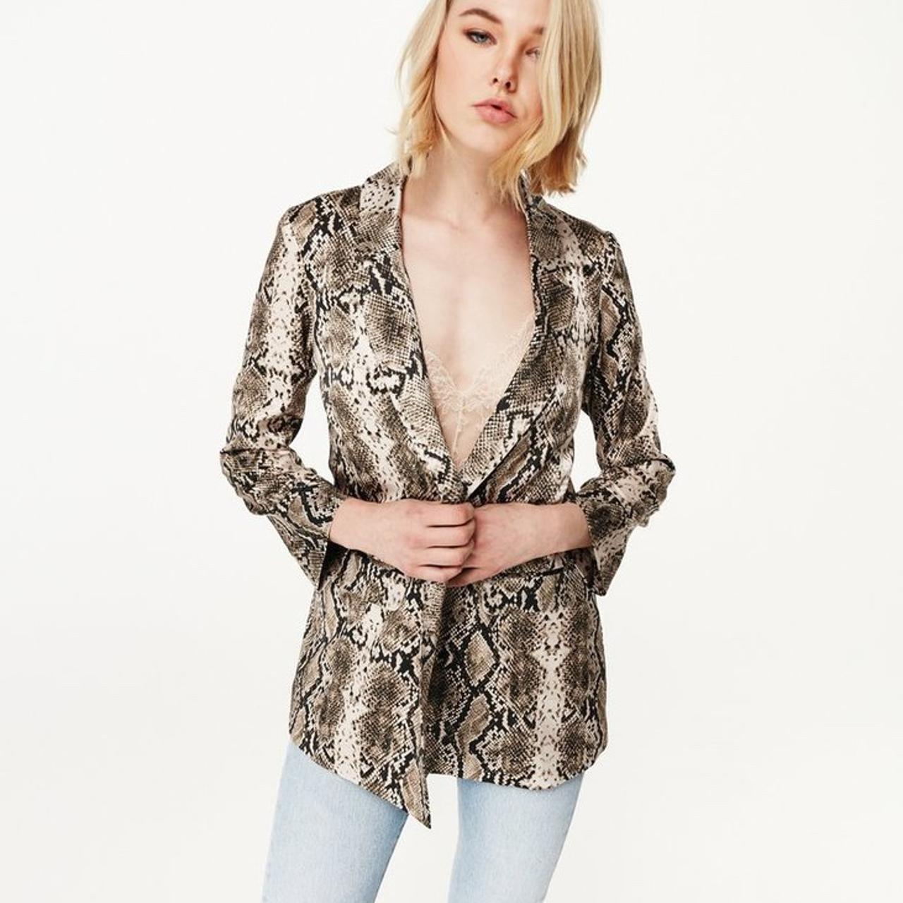 BNWT Cami NYC Reptile Print Owen Blazer Size Depop