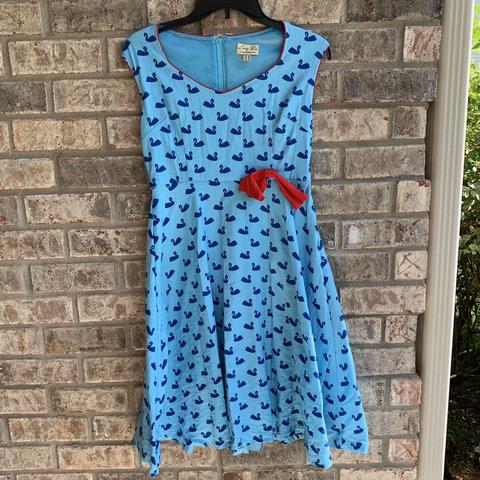 Lindy bop swan dress best sale