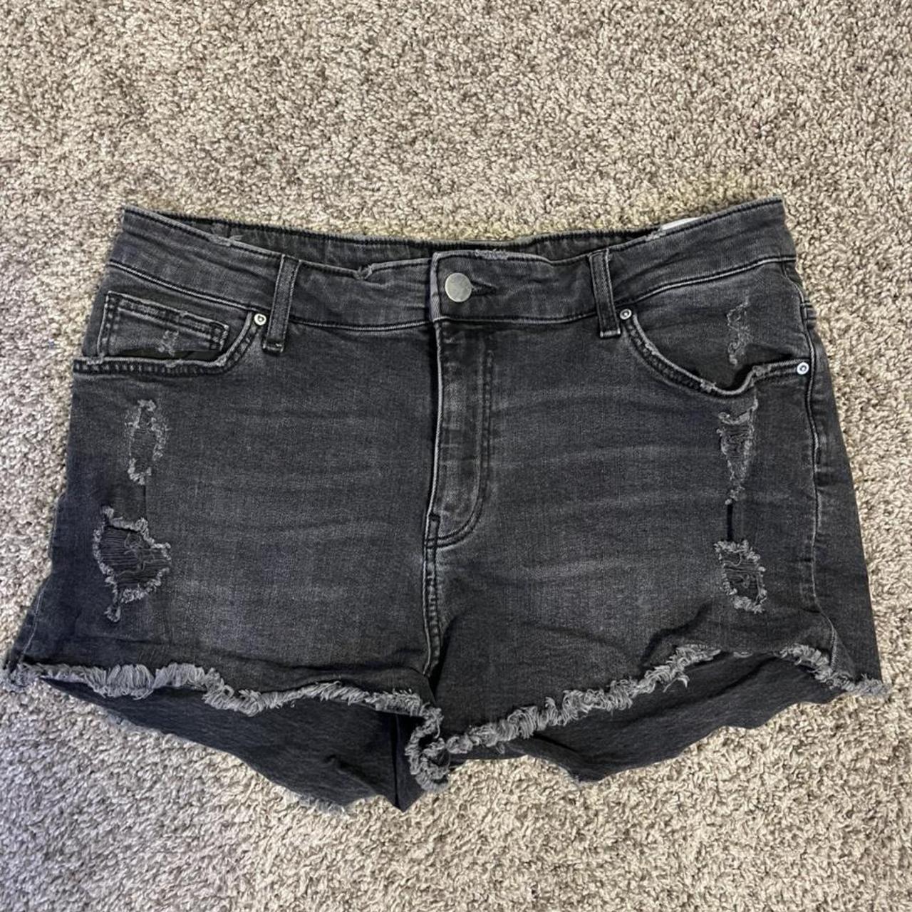h&m black denim shorts