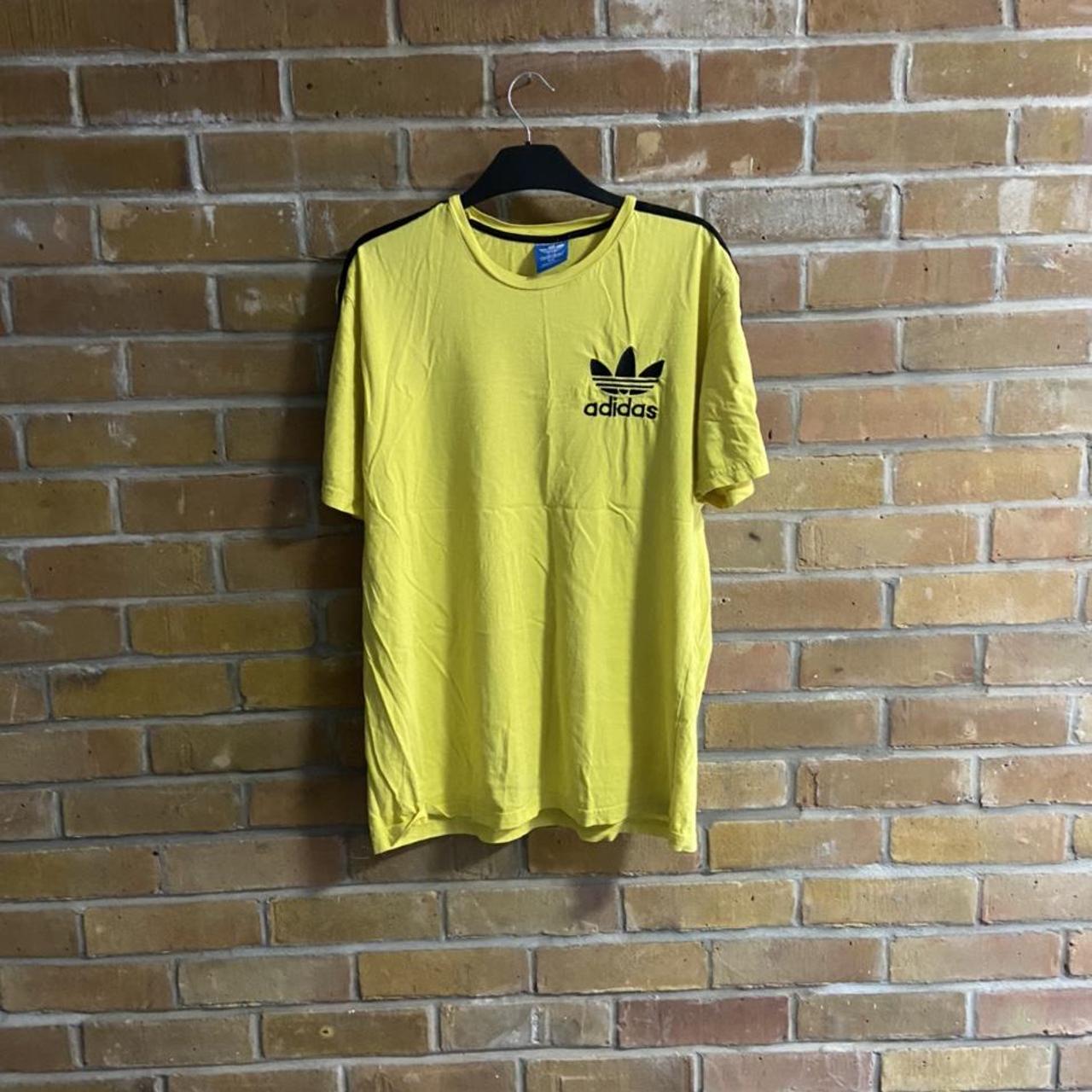 Adidas Men's Yellow and Black T-shirt | Depop