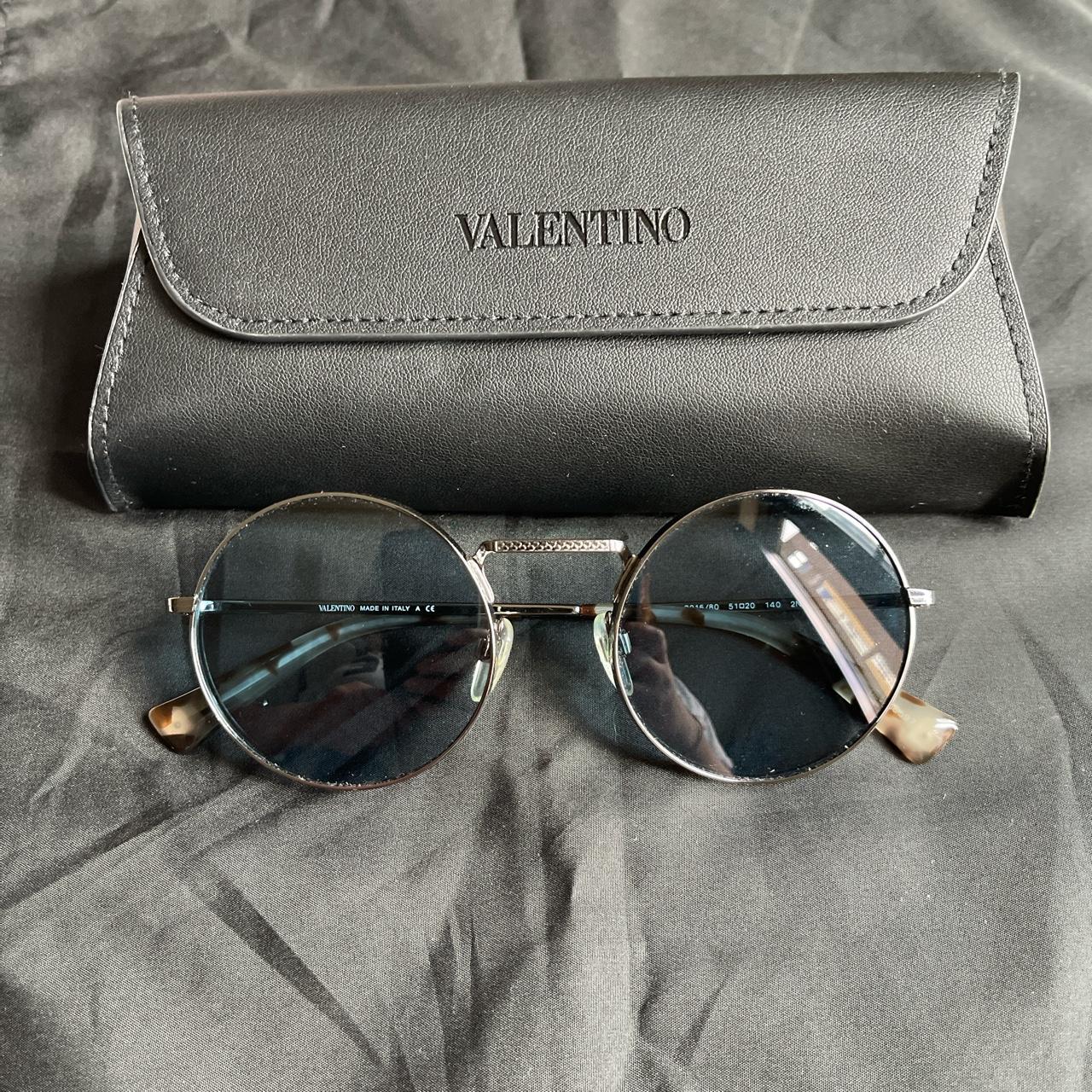 Valentino sunglasses made outlet in Italy