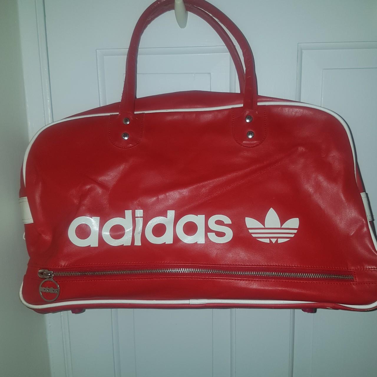 Adidas retro hotsell gym bag