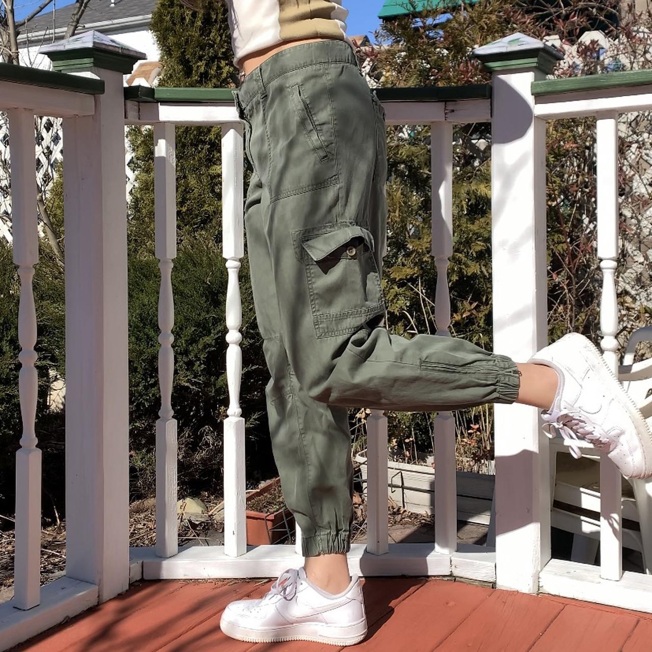 green cargo pants streetwear