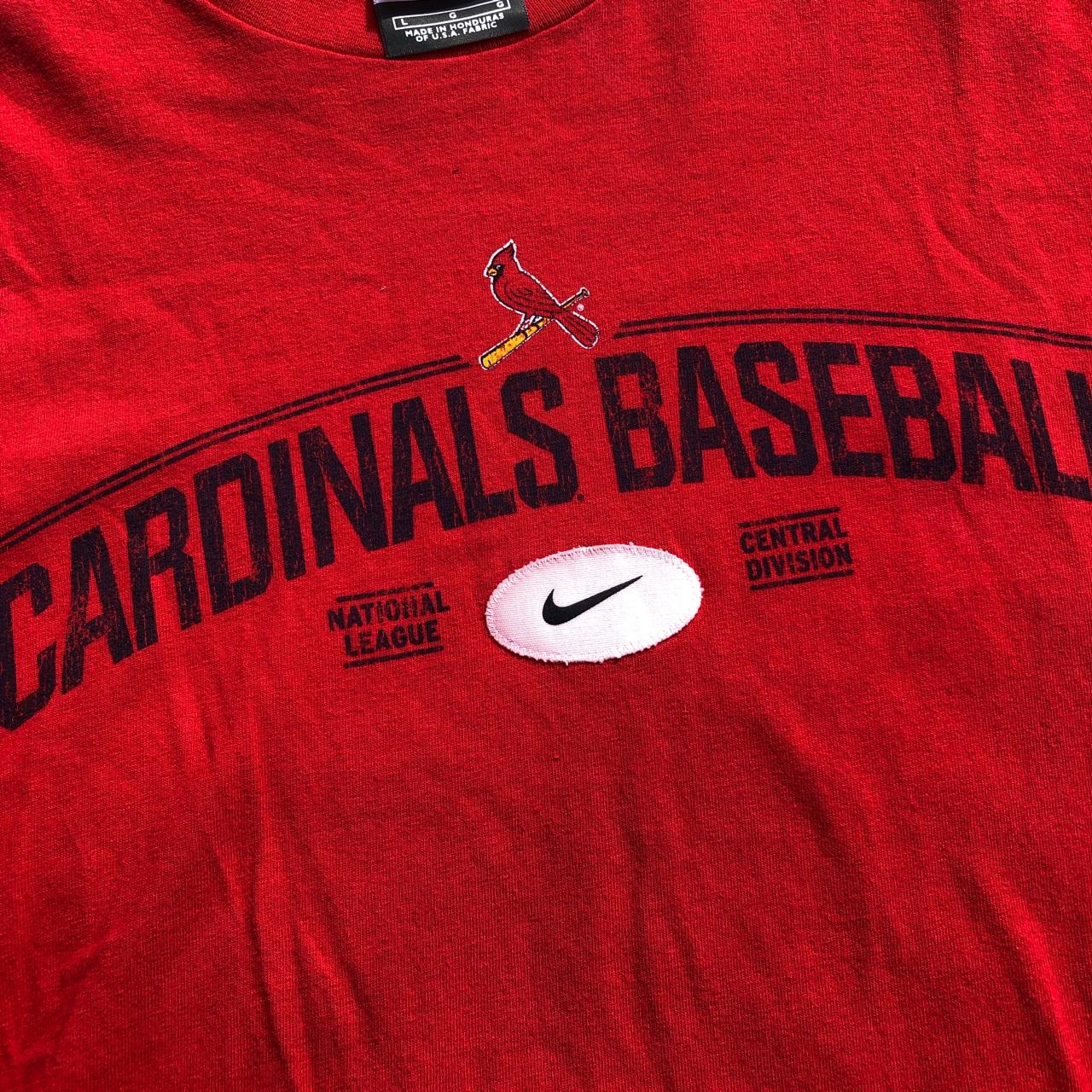 00s Nike St.Louis Cardinals Logo Tee Tagged XL on - Depop