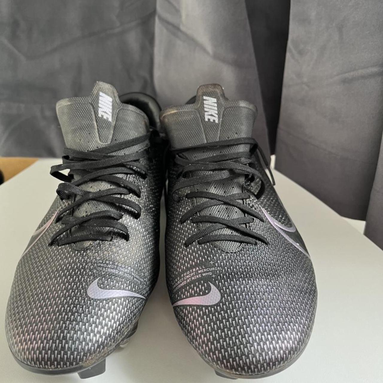nike mercurial black football boots