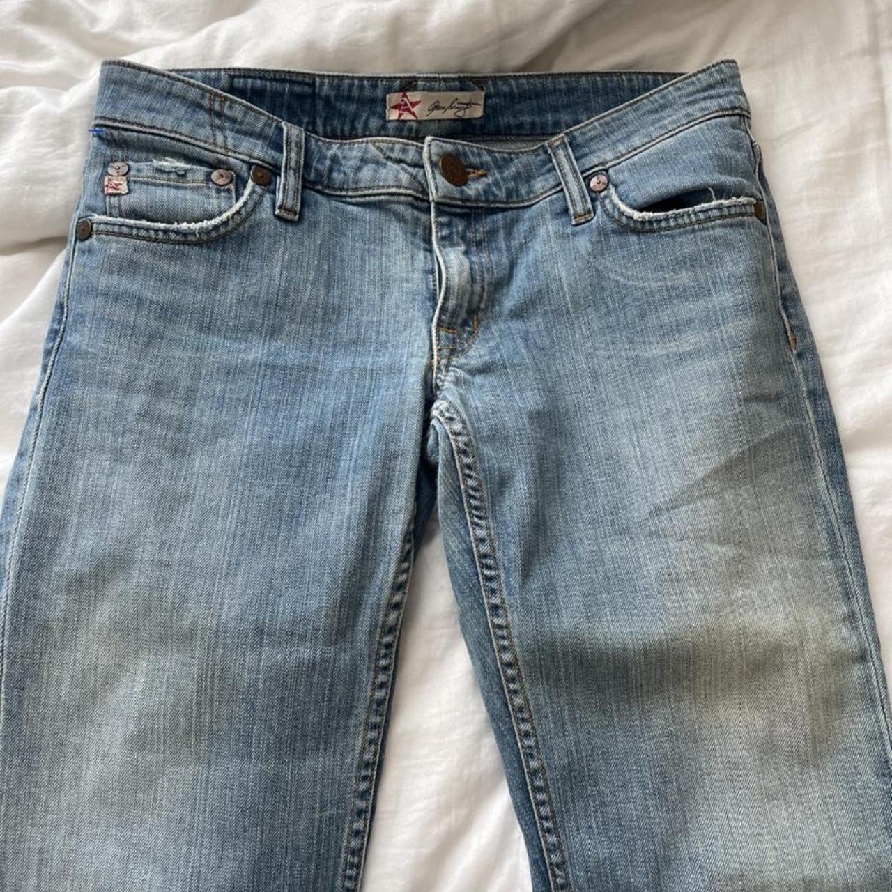 Low rise light wash jeans! Straight leg. Love the... - Depop