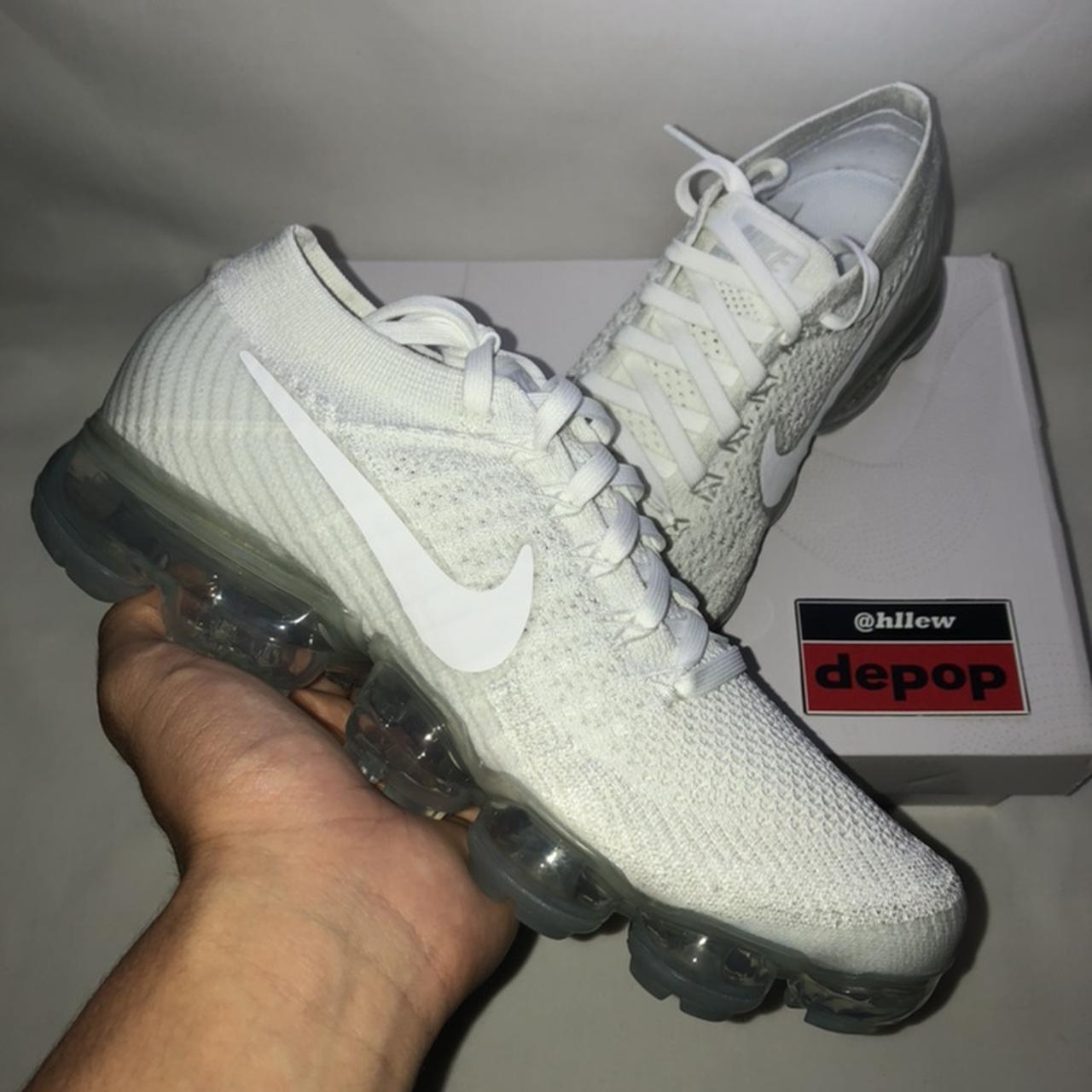 Vapormax 1.0 best sale triple white