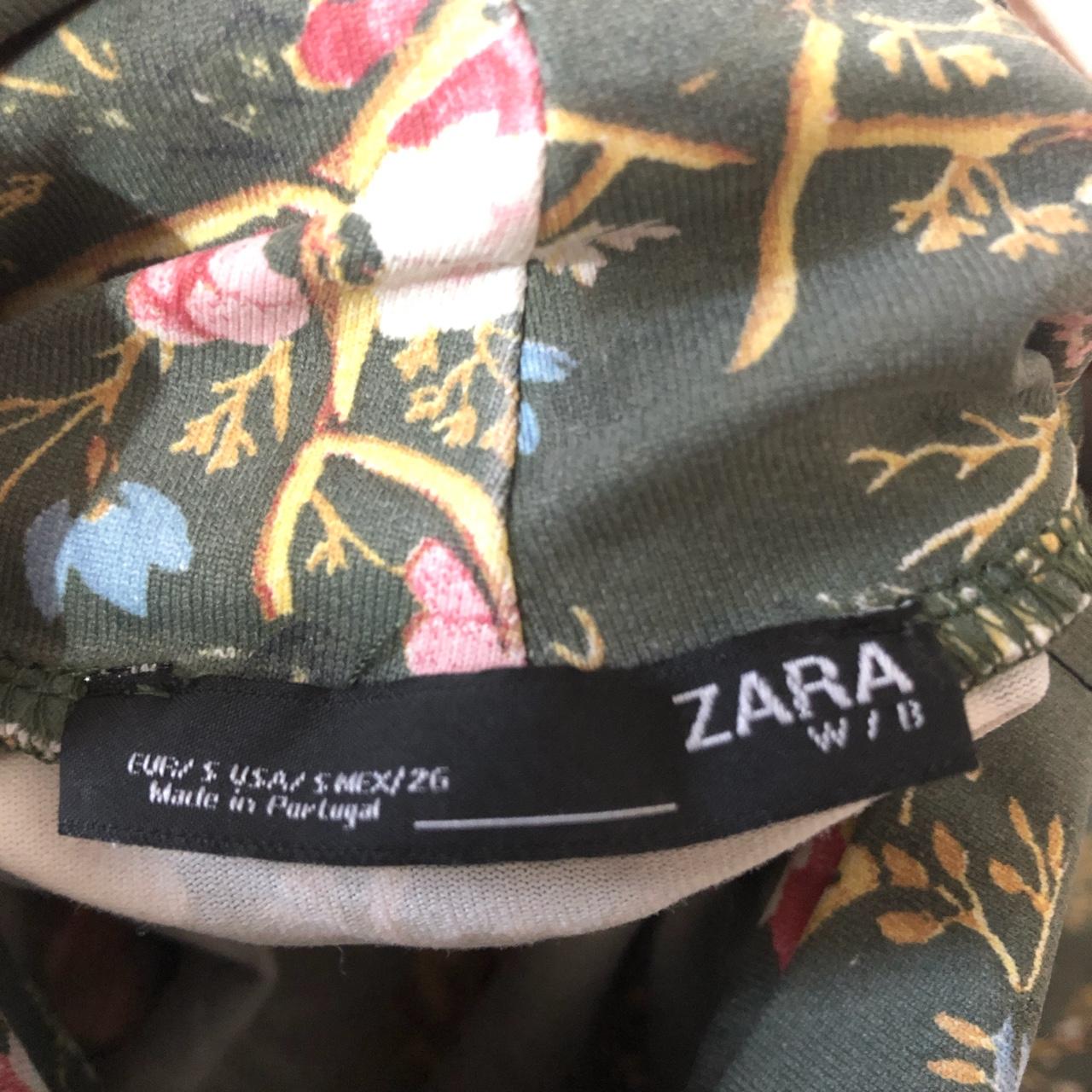 ZARA FOLRAL TURTLE NECK 💐 Size small - would fit... - Depop