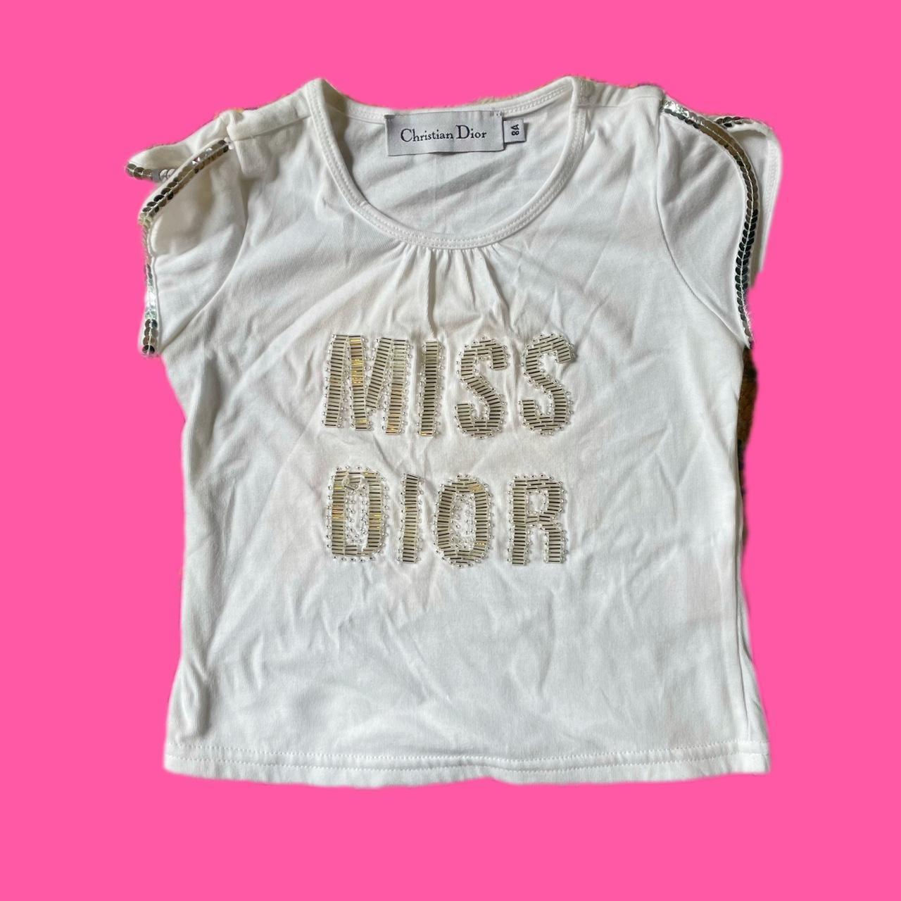 WORLDWIDE SHIPPING IS ON 🌸🌸🌸 INSANELY CUTE... Depop