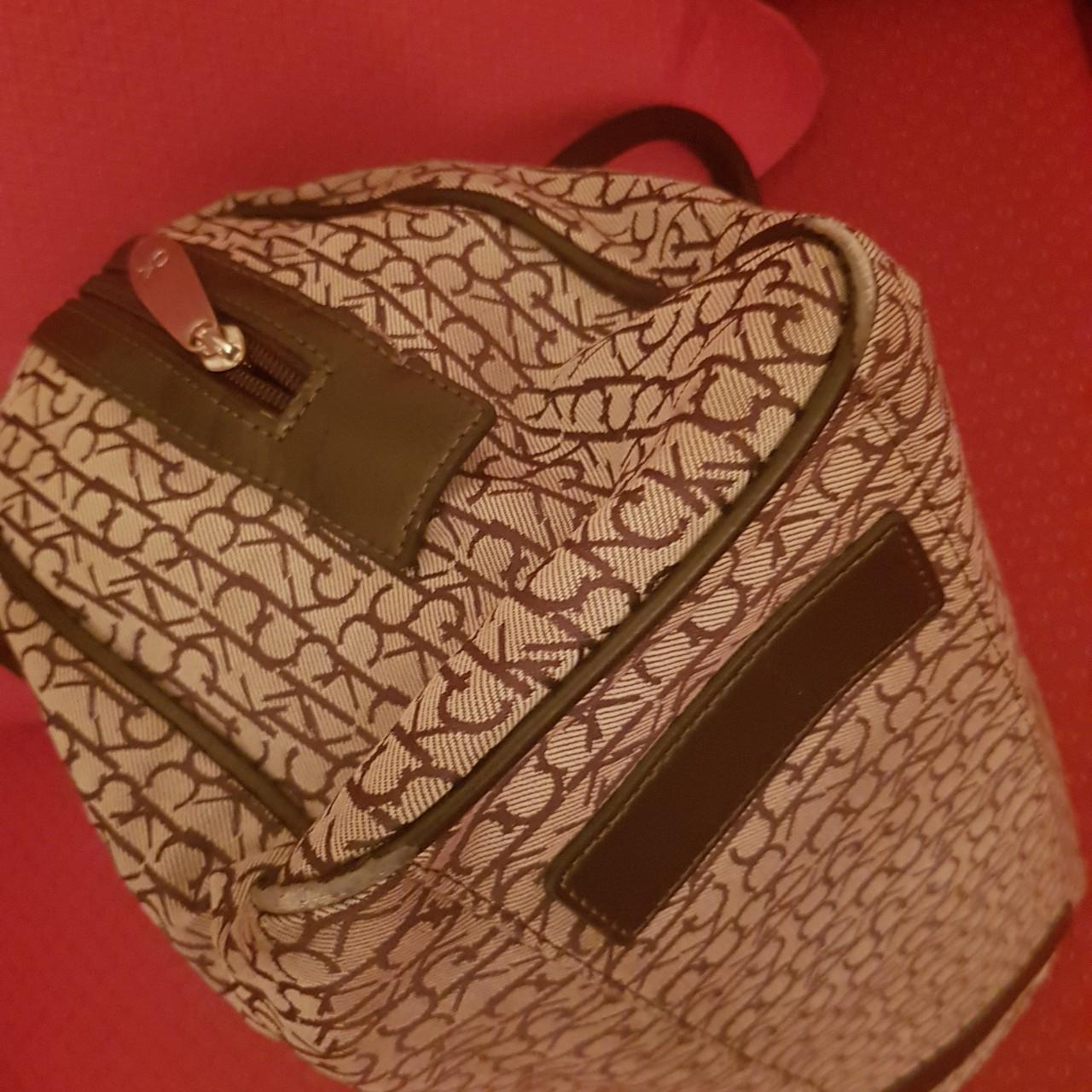 Borsa bauletto Calvin Klein in tessuto logato Depop