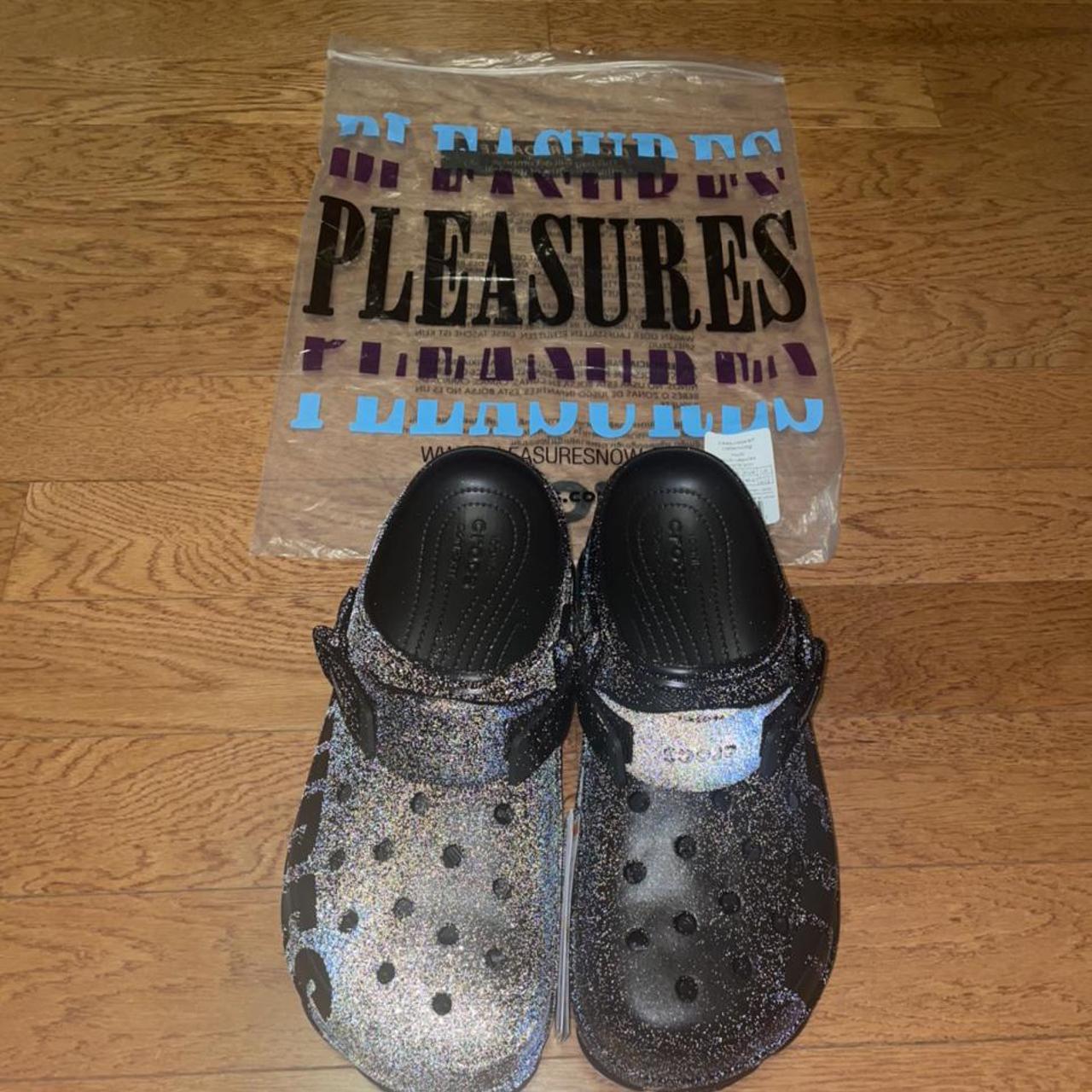 Pleasures Men's Slides (2)