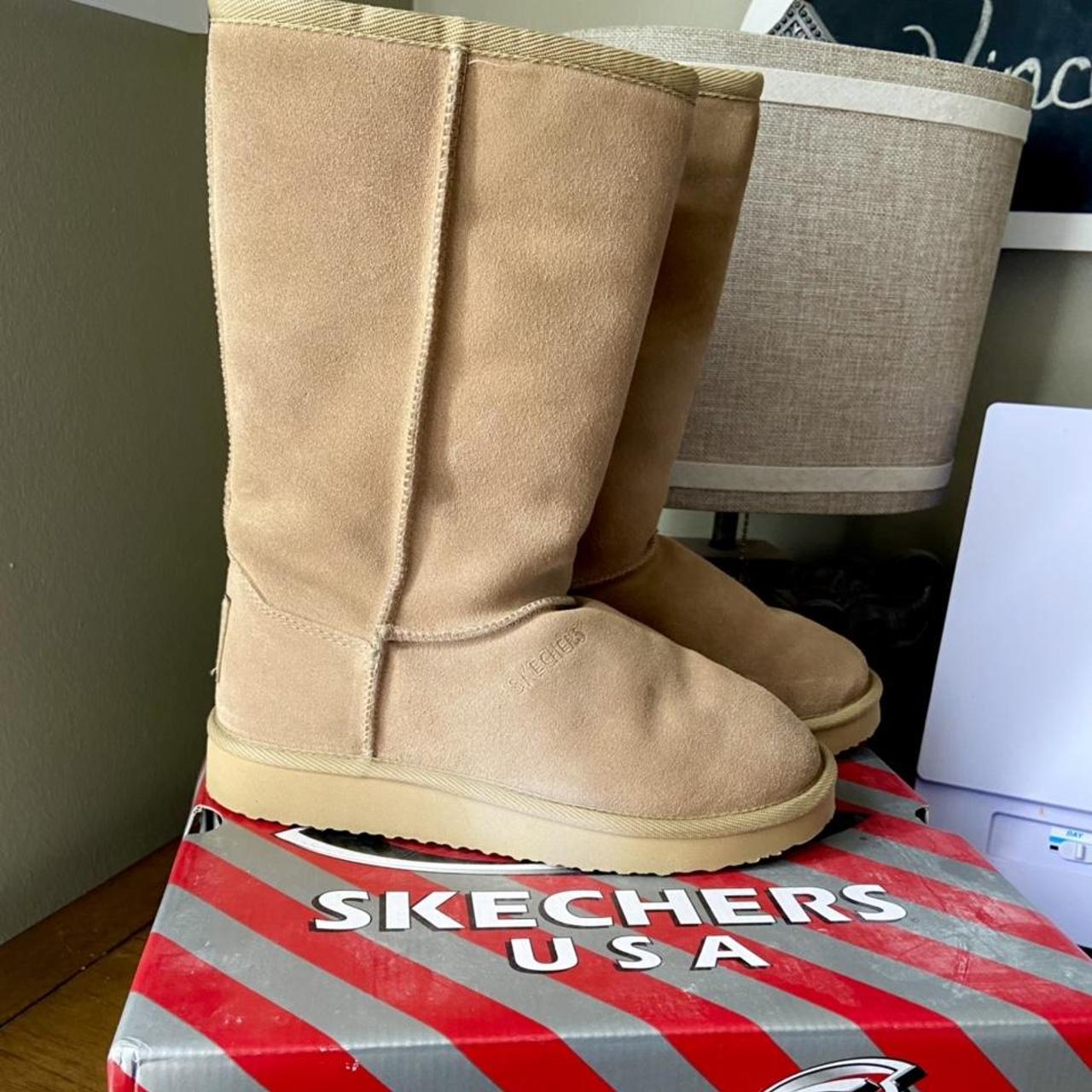 Apoyarse cebra Diverso Skechers USA 90s Blizzards Fur Boots in color Tan,... - Depop