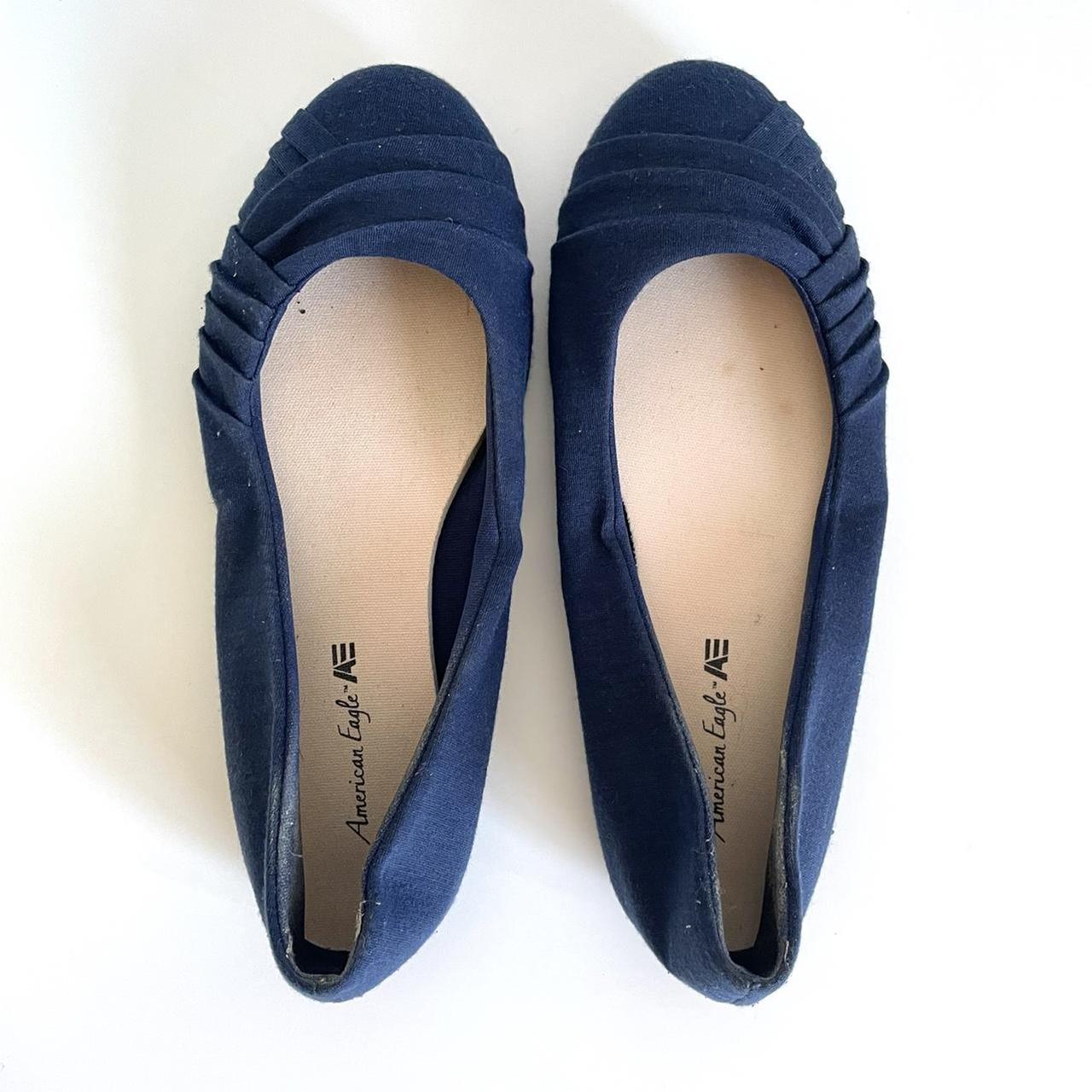 American Eagle Outfitters Women's Navy and Black Loafers | Depop