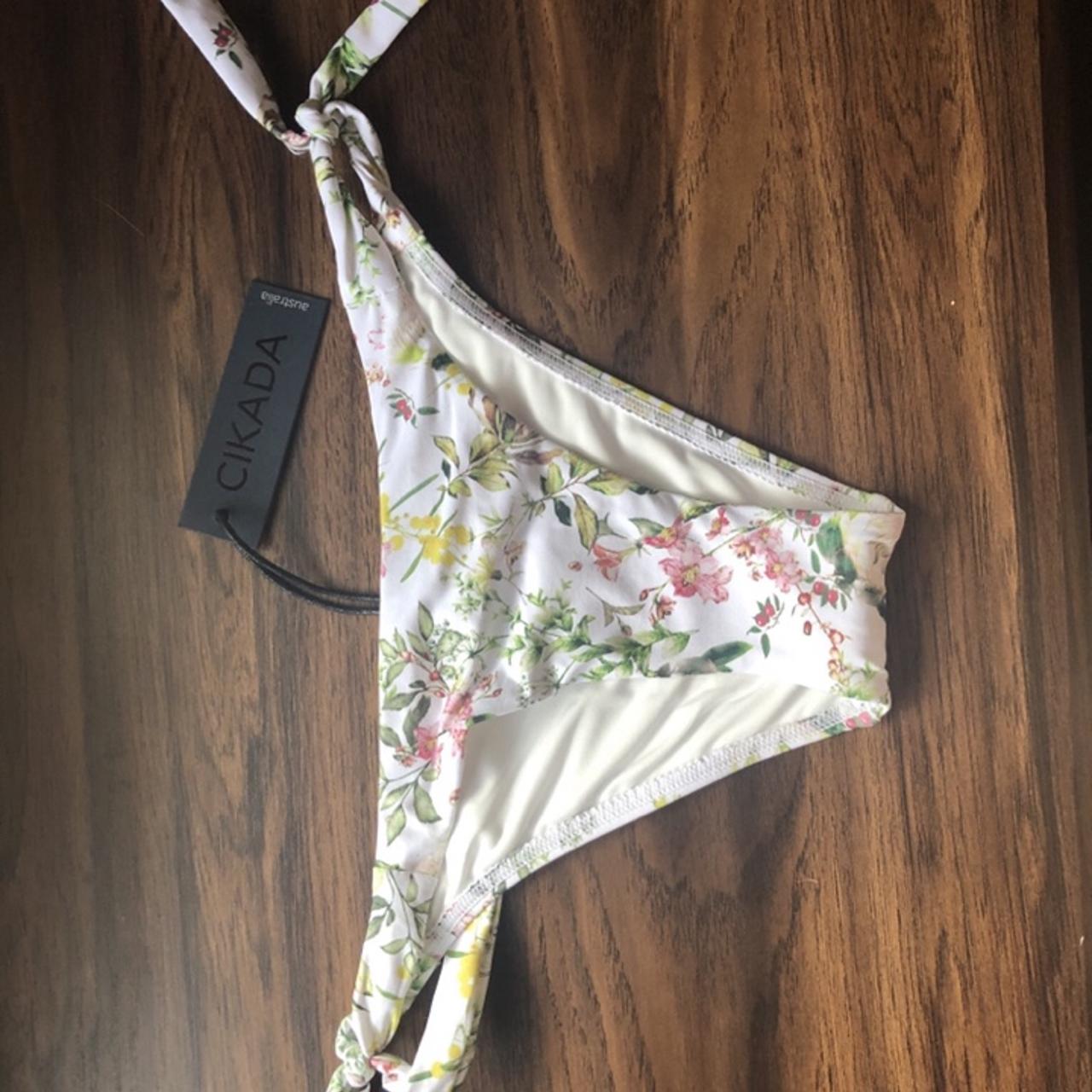 Size 6 bikini on sale bottoms