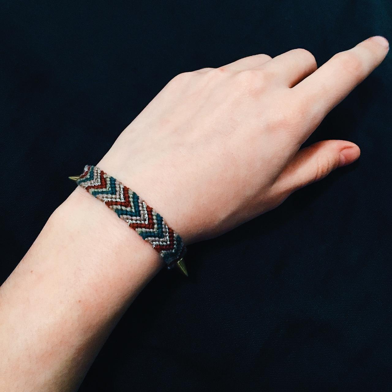 Chevron friendship bracelet patterns/colors . - Depop
