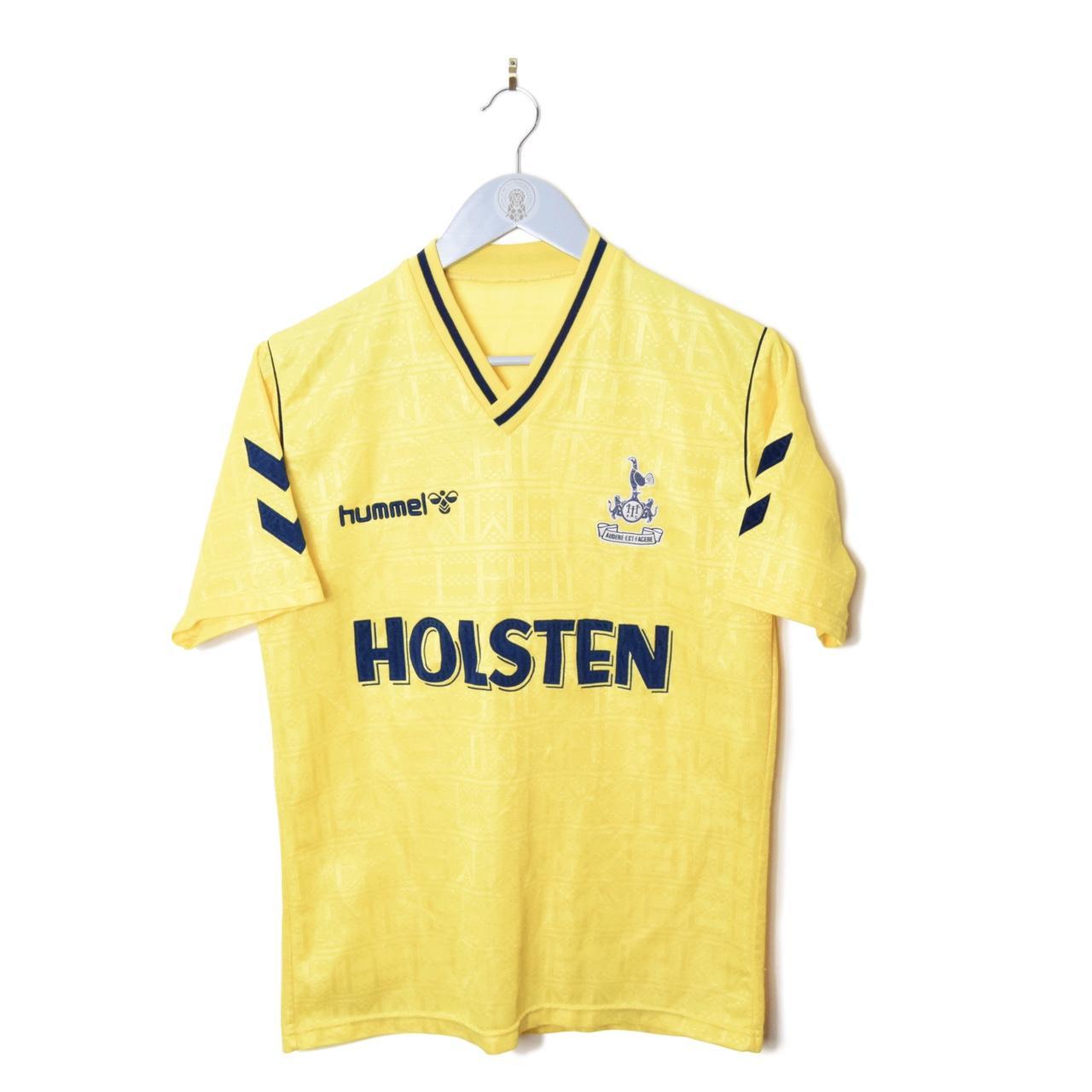 Tottenham is selling old Hummel shirts