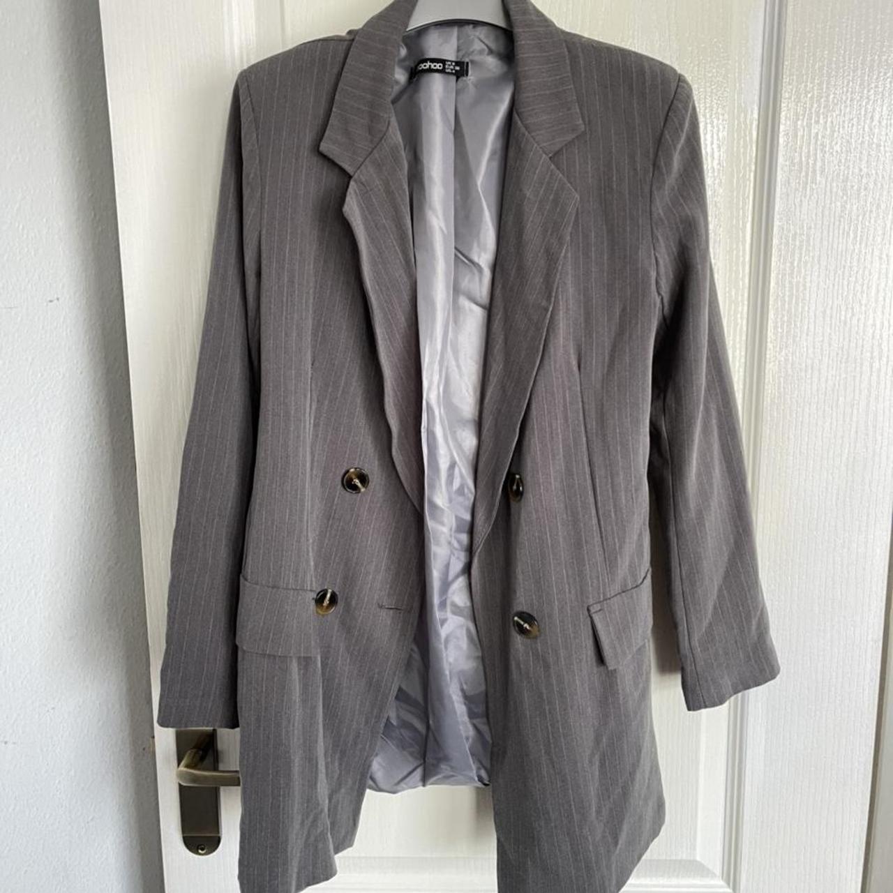 Boohoo Women's Grey Suit Depop