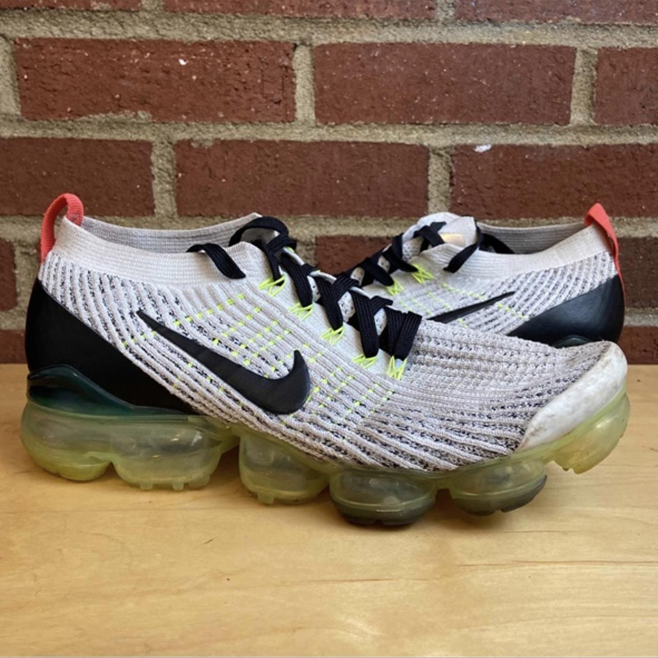 Vapormax flyknit 3 store white black volt