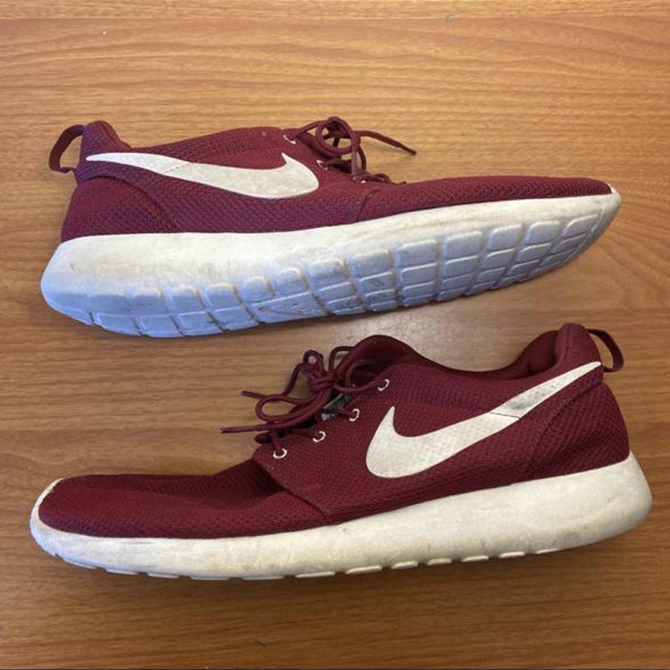 Maroon hot sale roshes mens