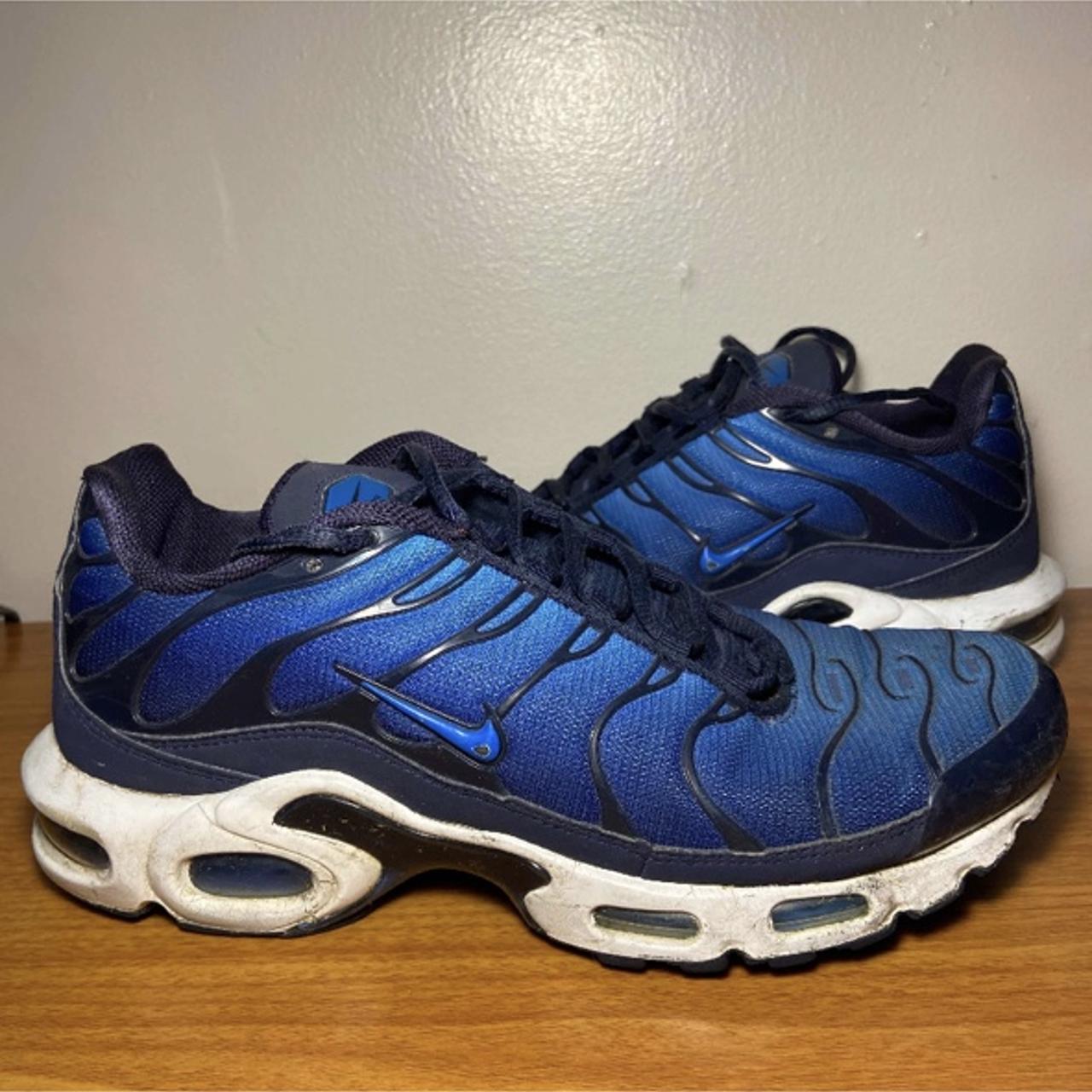 Royal blue air max clearance plus