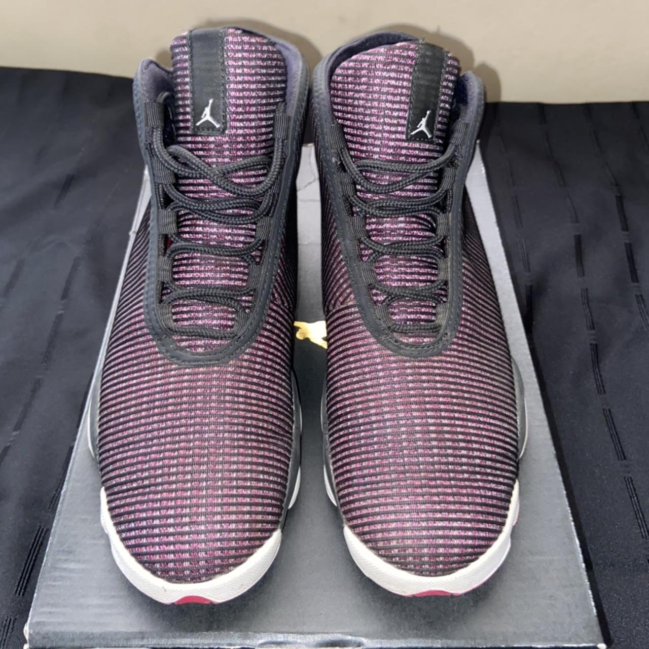 jordan horizon grey and pink