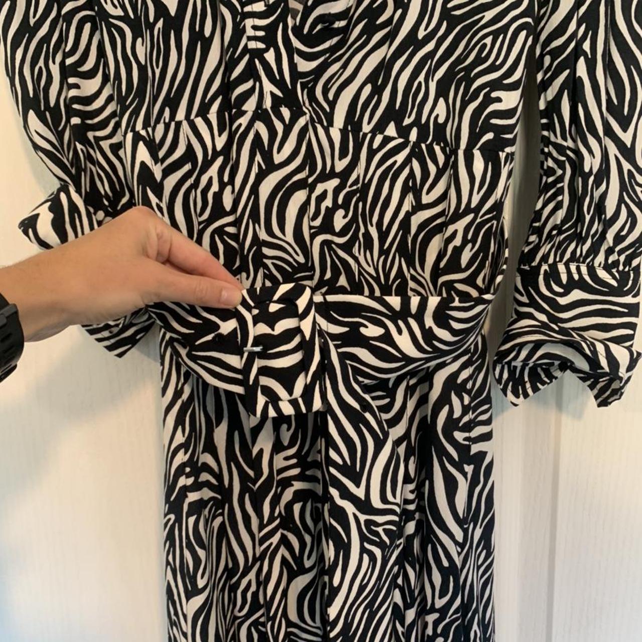 Zara zebra print midi shirt dress with belt size xs - Depop