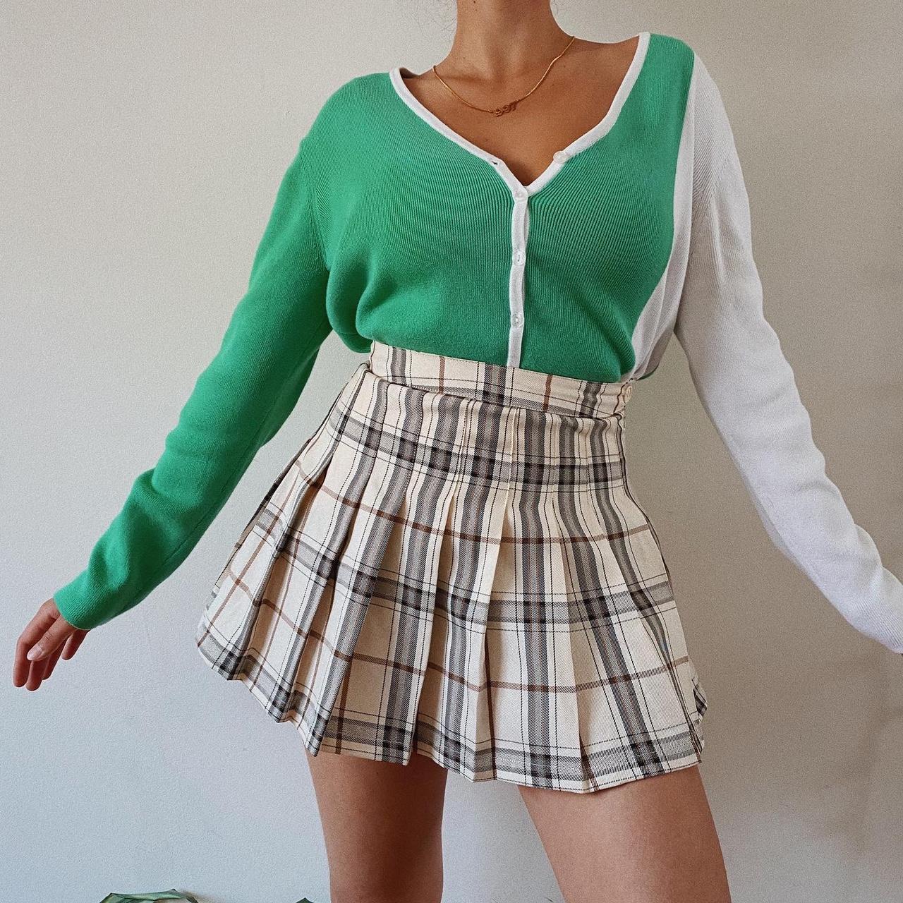 Cutest vintage button up 100 cotton green and... Depop