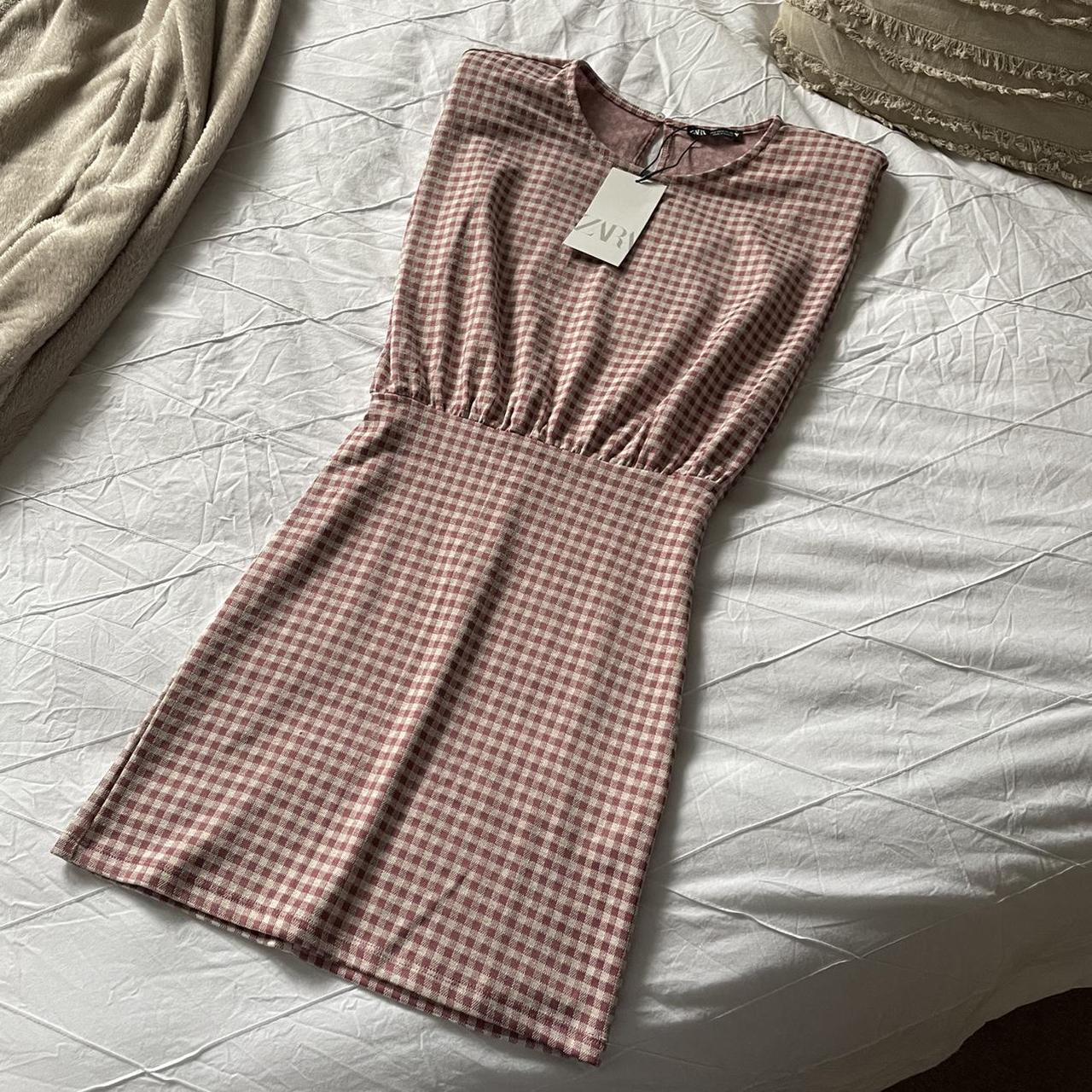 Zara pink checkered dress with shoulder pads Size... Depop