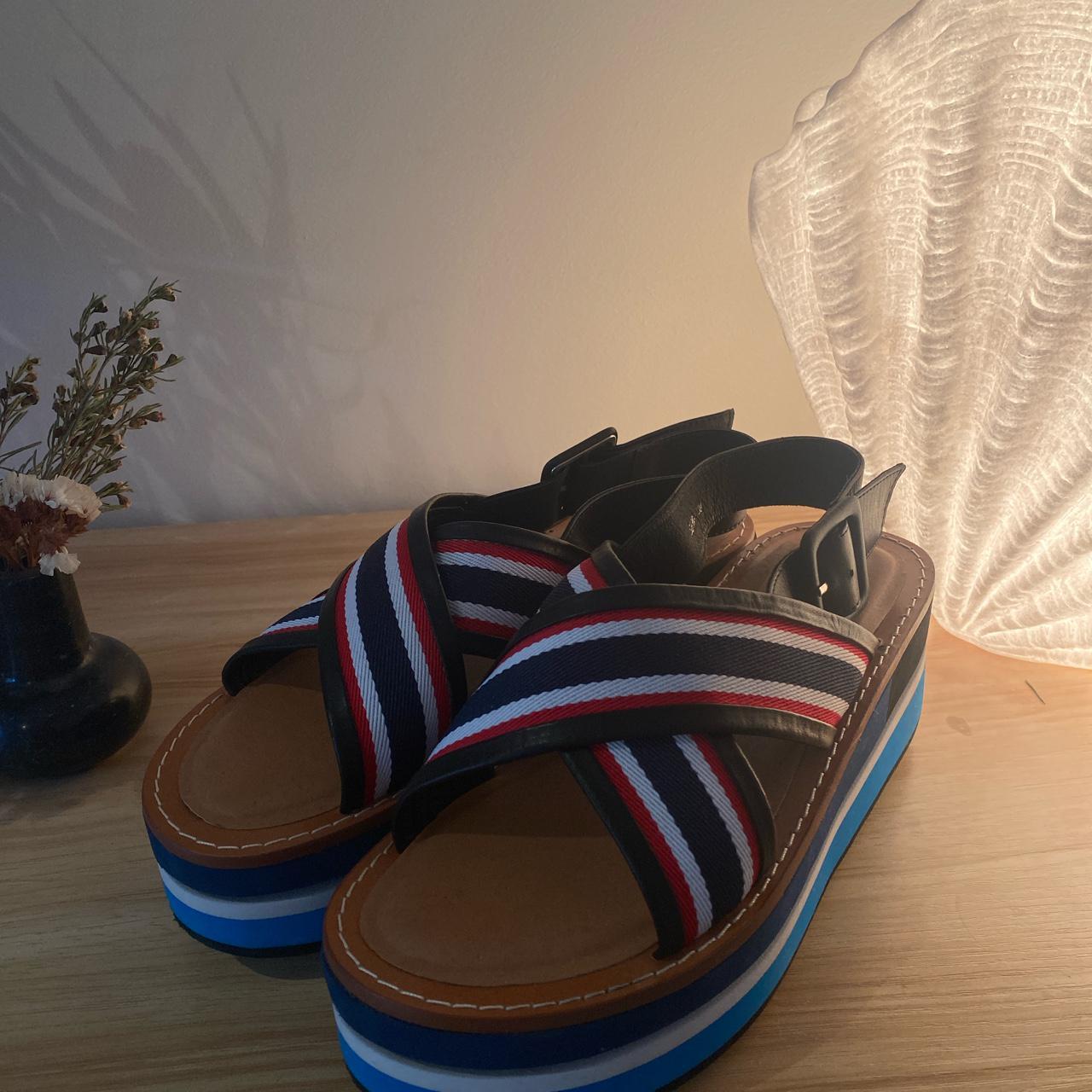 alias mae niki sandals