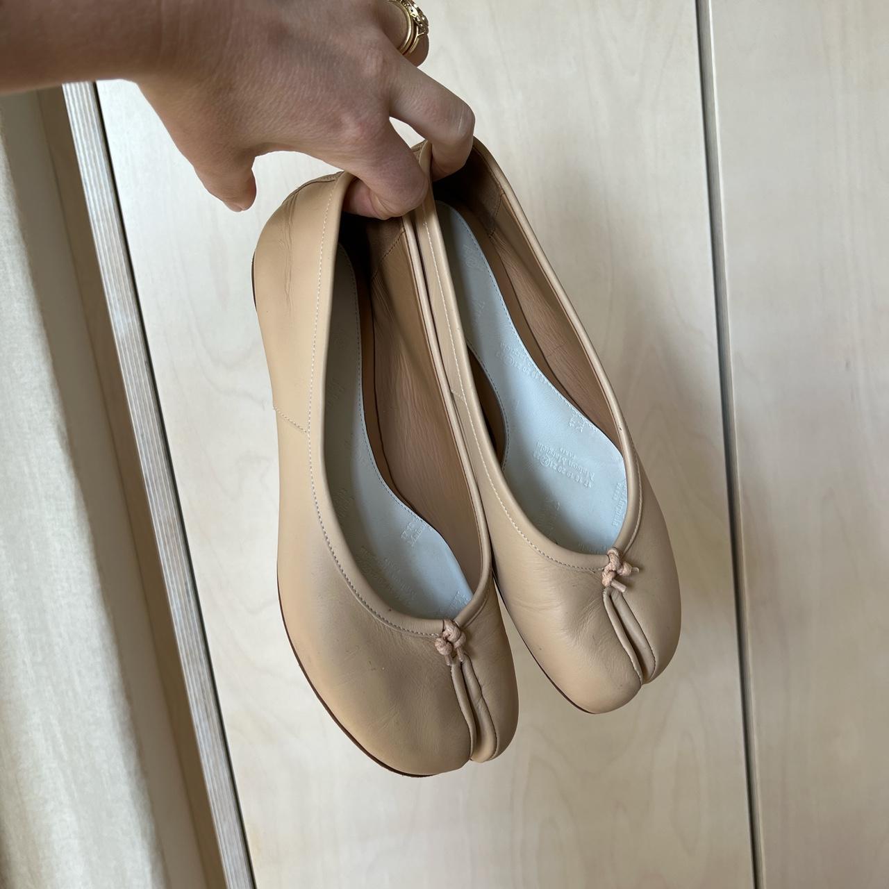 Maison Margiela tabiバレエ37 ベージュ Margiela tabi ballet flat beige size 37 #tabi | Depop