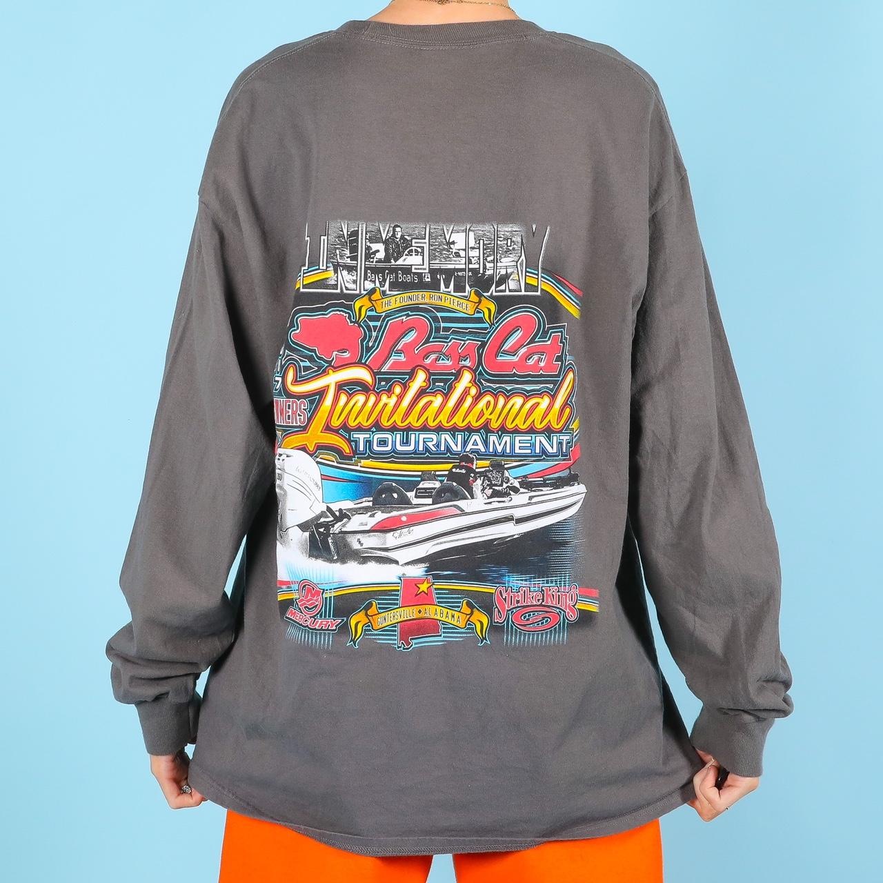 Gildan Men's Grey and Yellow Tshirt Depop