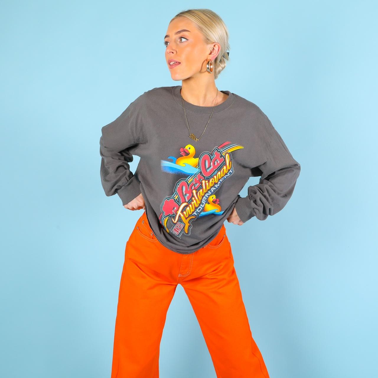 Gildan Men's Grey and Yellow Tshirt Depop