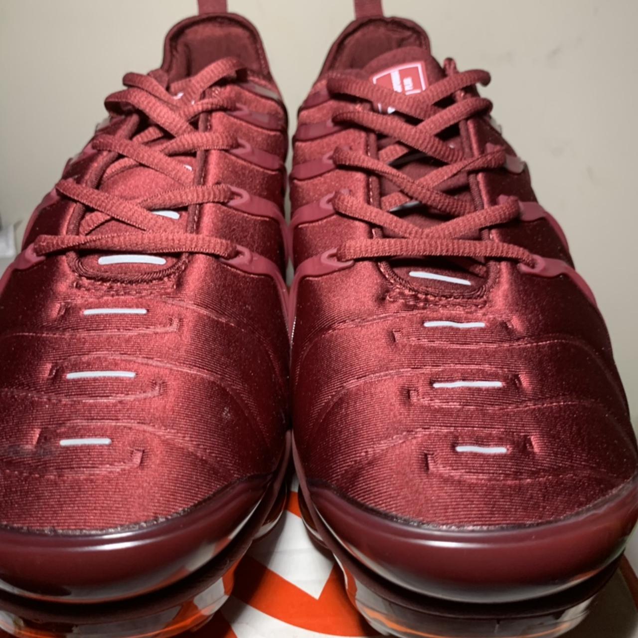 Nike air vapormax plus wine sale