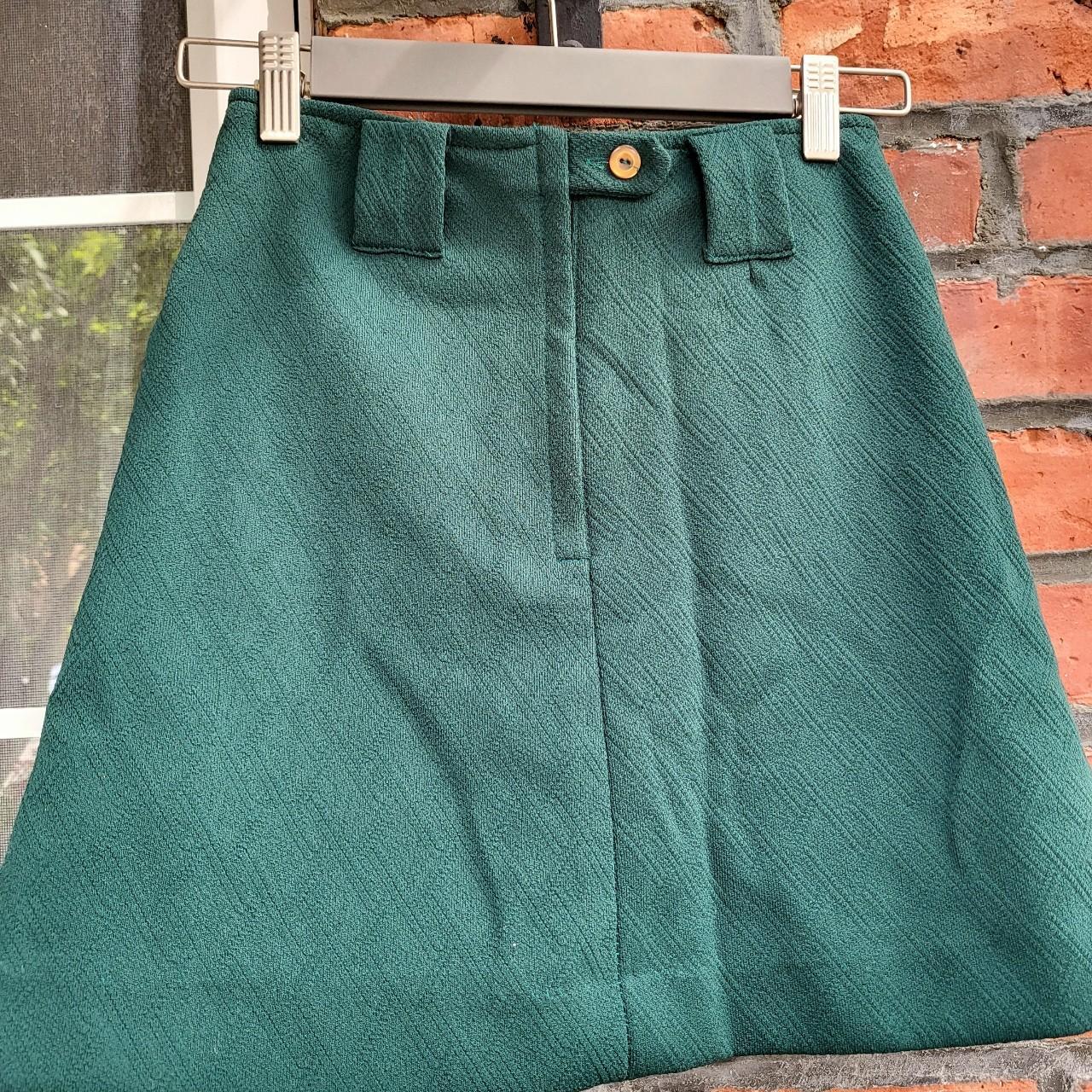 Women's Green Skirt | Depop