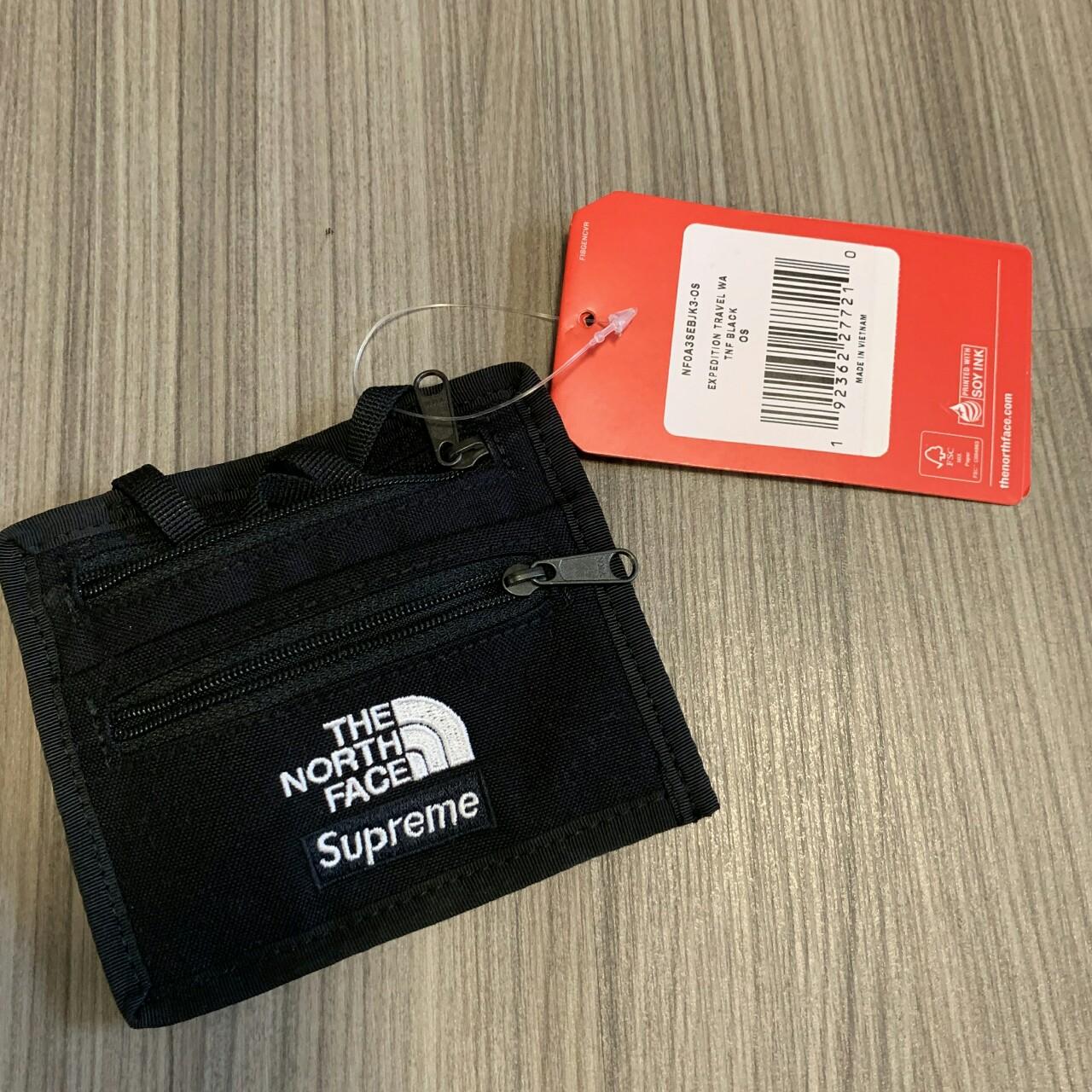 Supreme north face outlet wallet