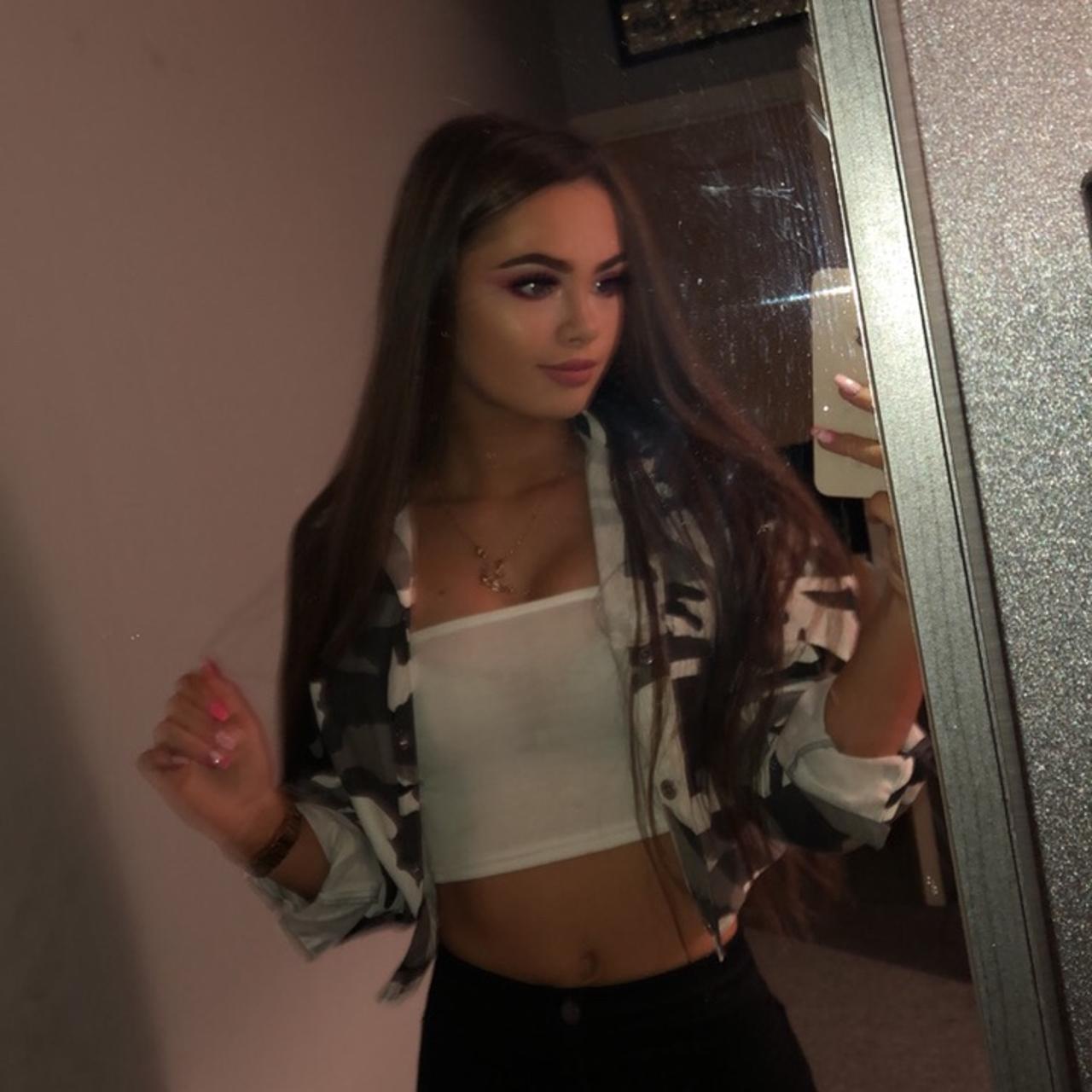 PRETTYLITTLETHING CAMO GREY AND WHITE CROPPED... - Depop