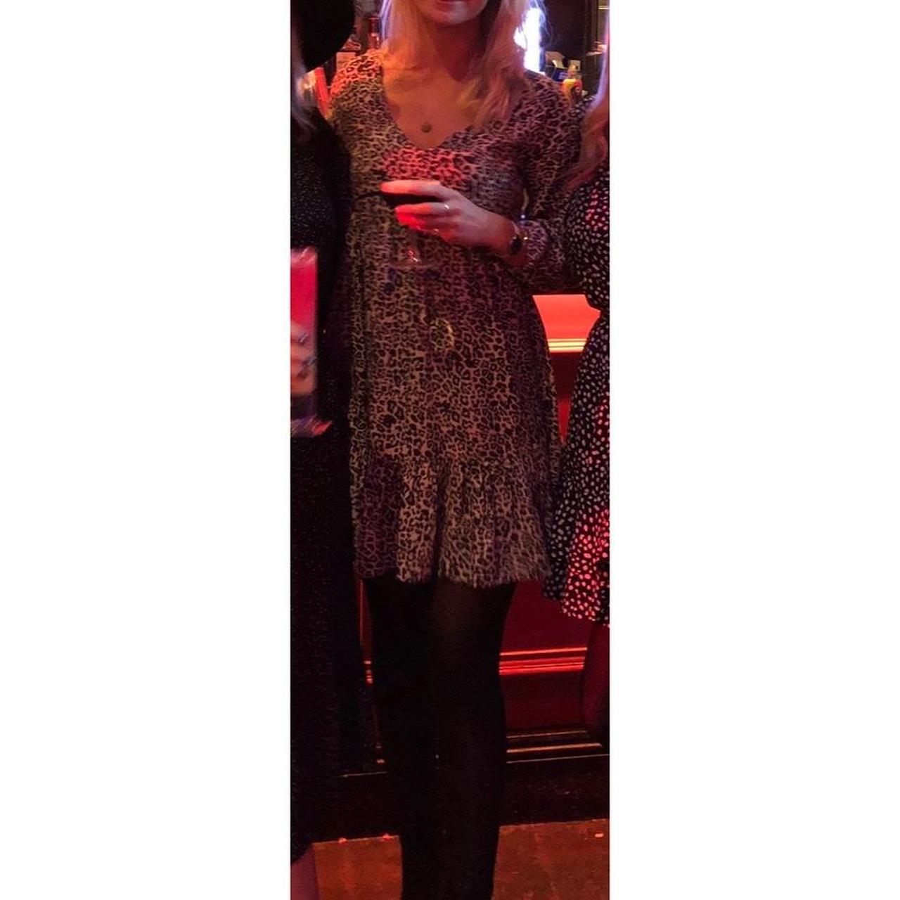 white and blue hanfu