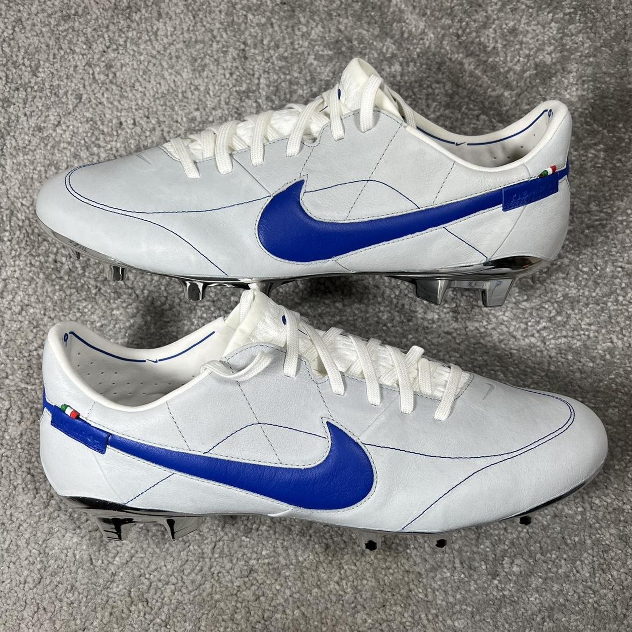 Nike Men's White and Blue Footwear | Depop