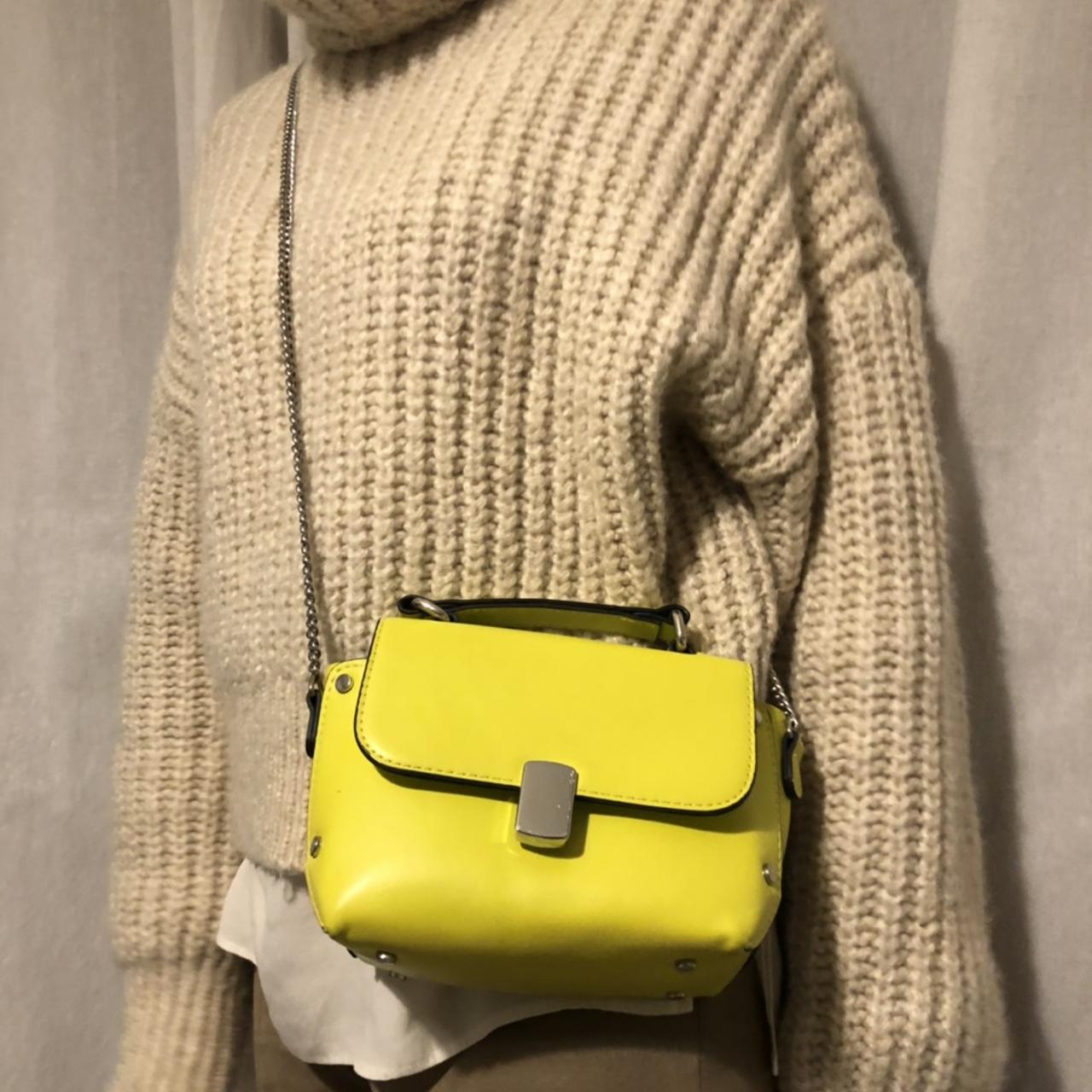 Cintura Louis Vuitton. Fibbia dorata un po' - Depop