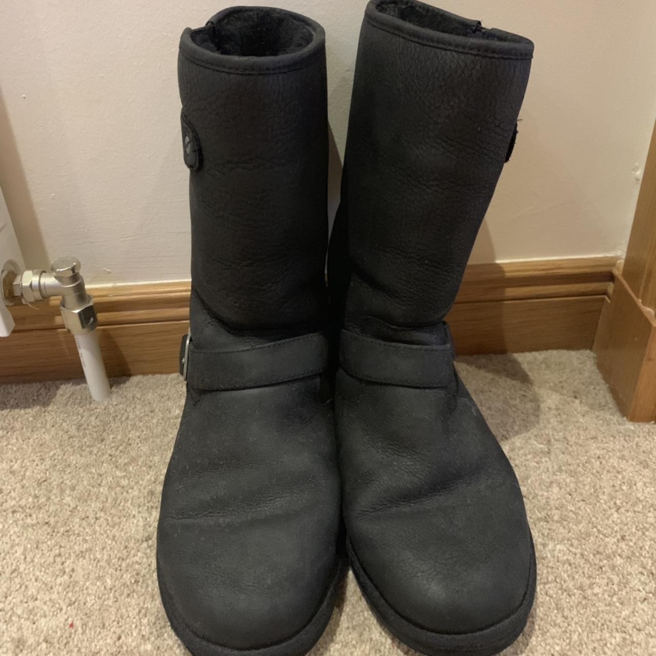 Ugg sutter deals boots black