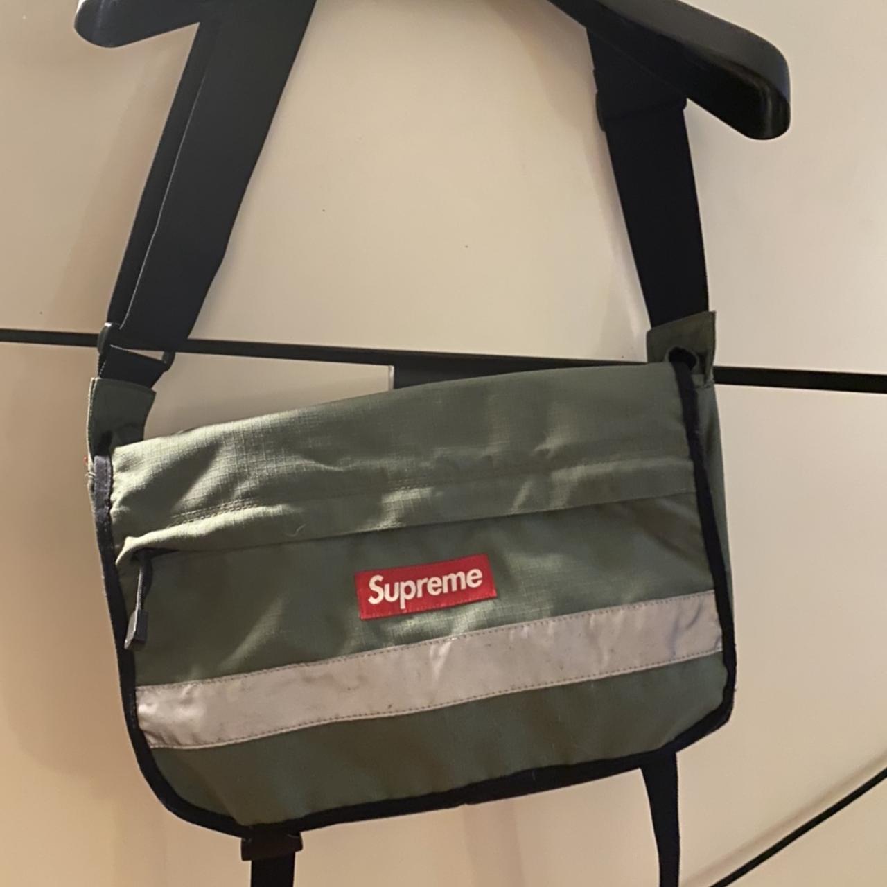 Super delicious Supreme HI-VIS messenger bag (2014) 
