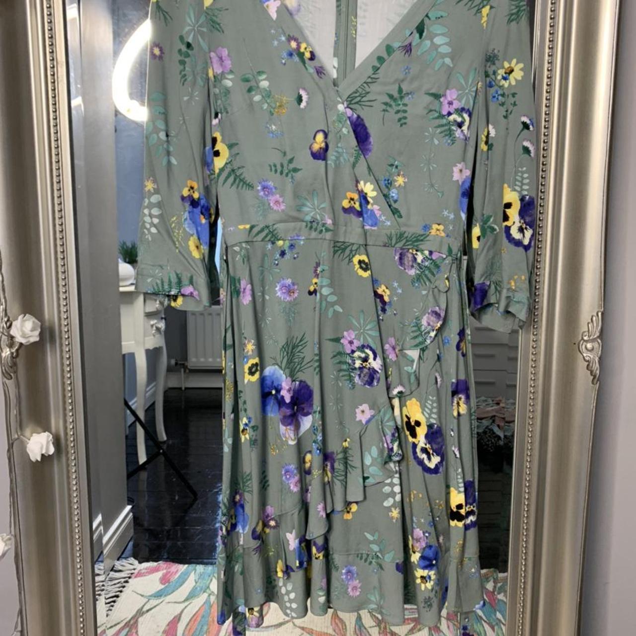 Oasis green outlet floral dress