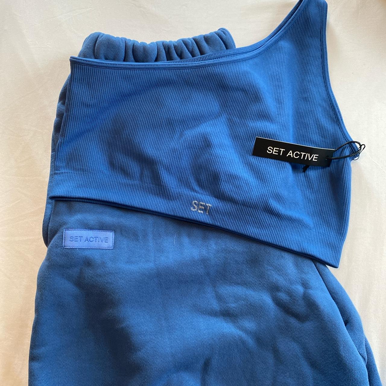 SET ACTIVE SET Color crisp (LIMITED EDITION... Depop