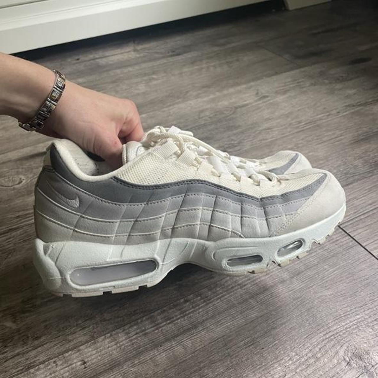 neutral color nike shoes