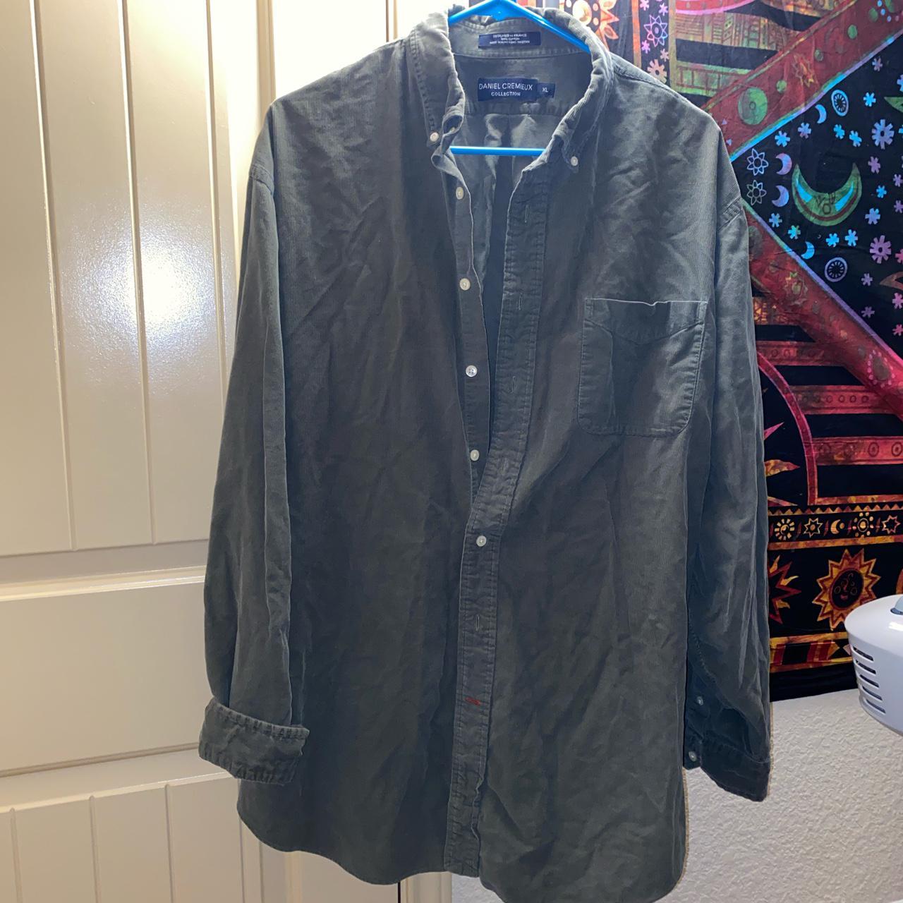 olivegreen shirt